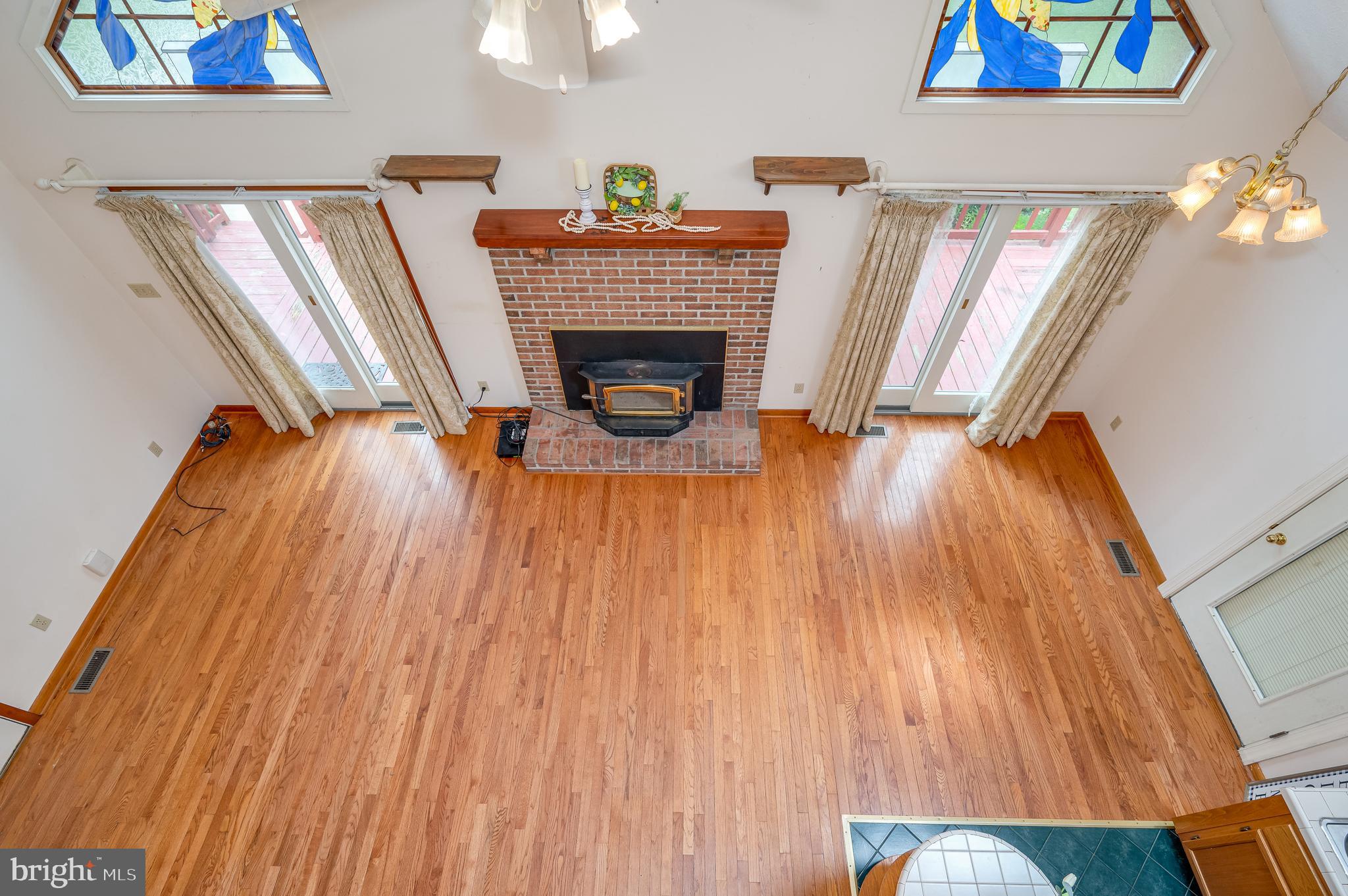 WHISPERING PINES - Residential