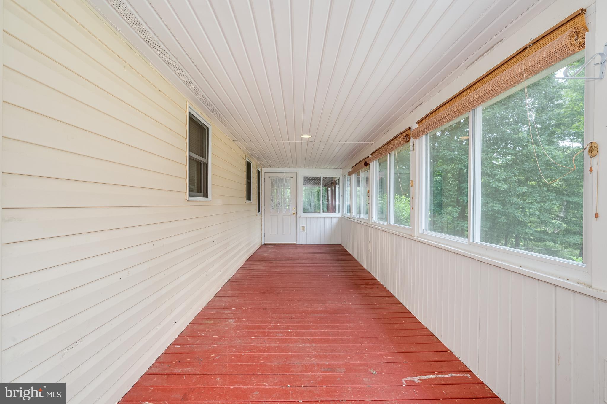 WHISPERING PINES - Residential