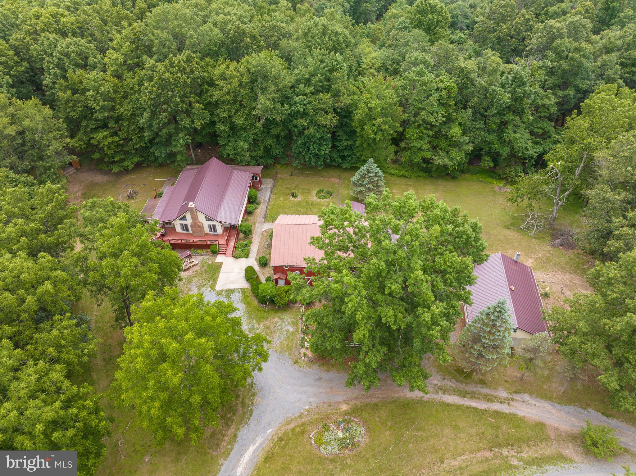 WHISPERING PINES - Residential