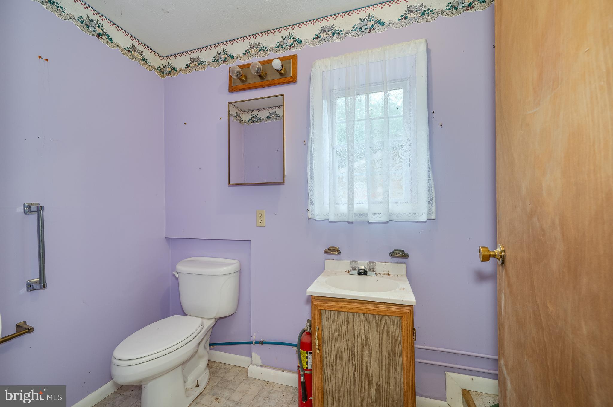 WHISPERING PINES - Residential