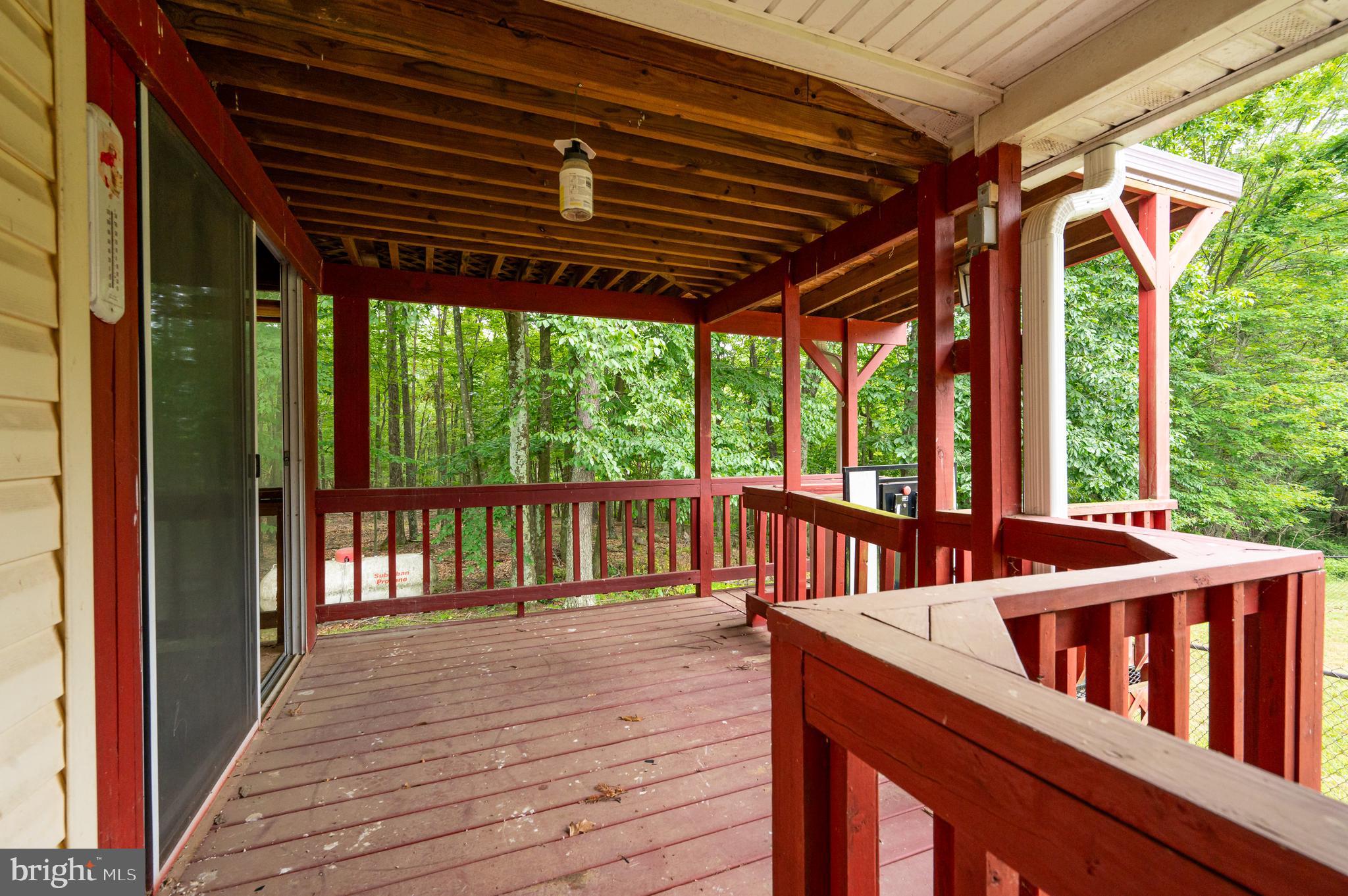 WHISPERING PINES - Residential