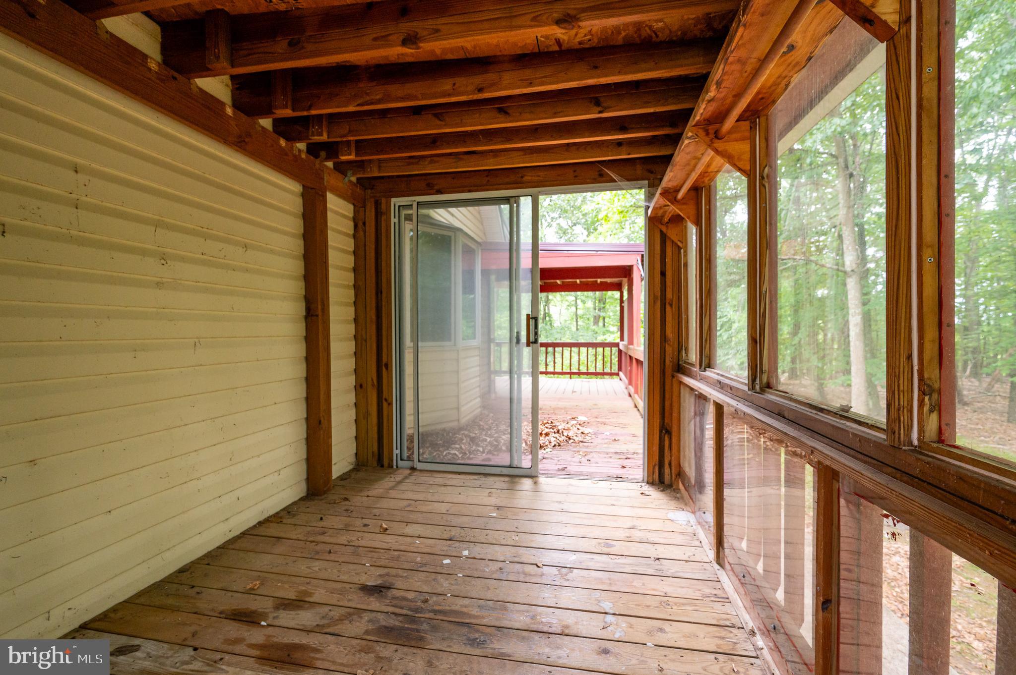 WHISPERING PINES - Residential