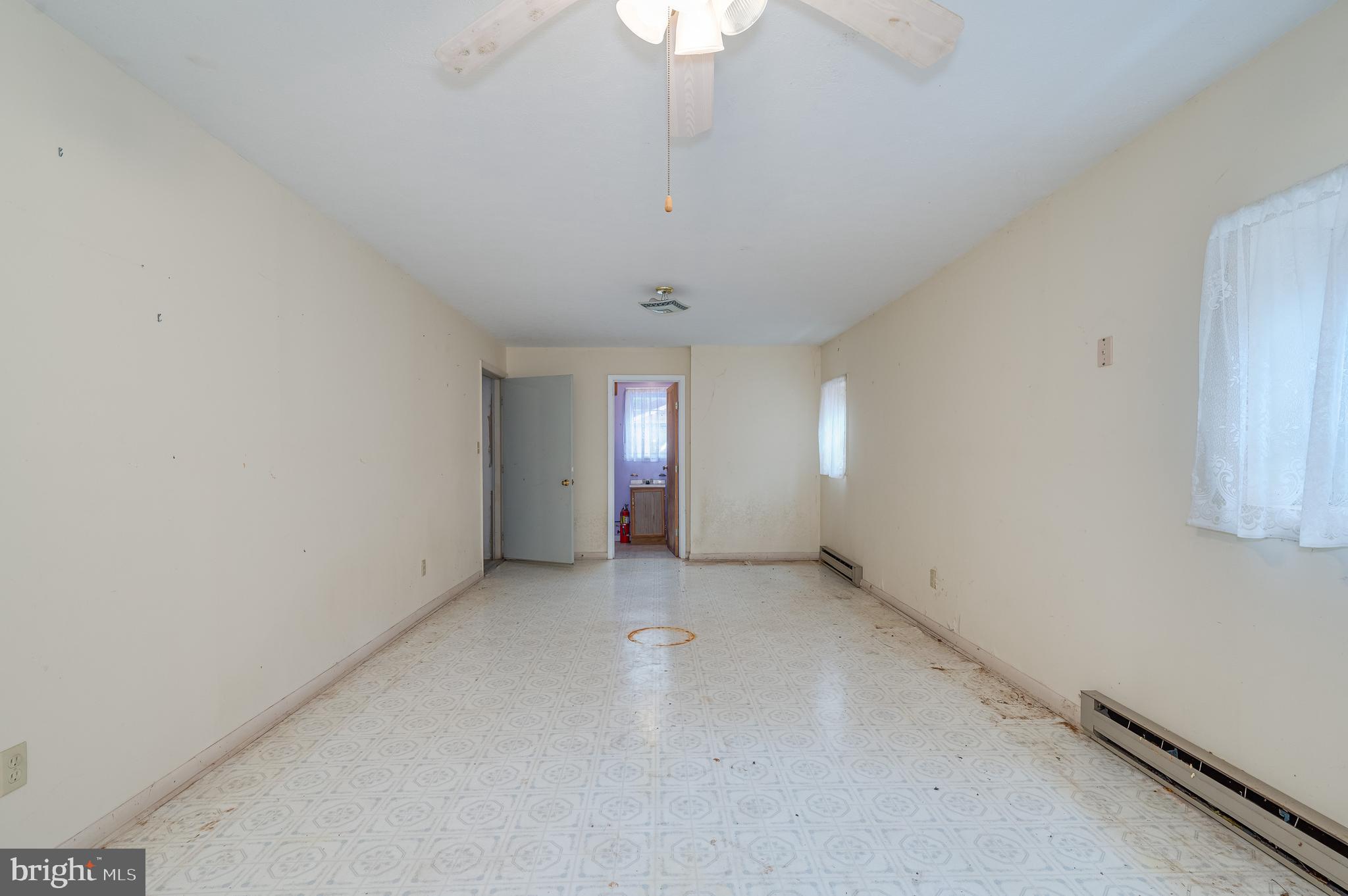 WHISPERING PINES - Residential