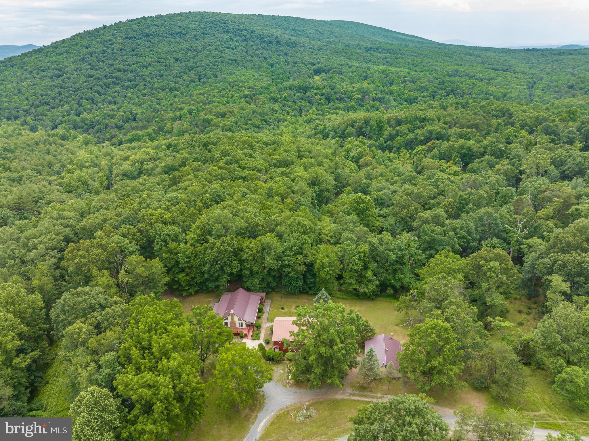 WHISPERING PINES - Residential