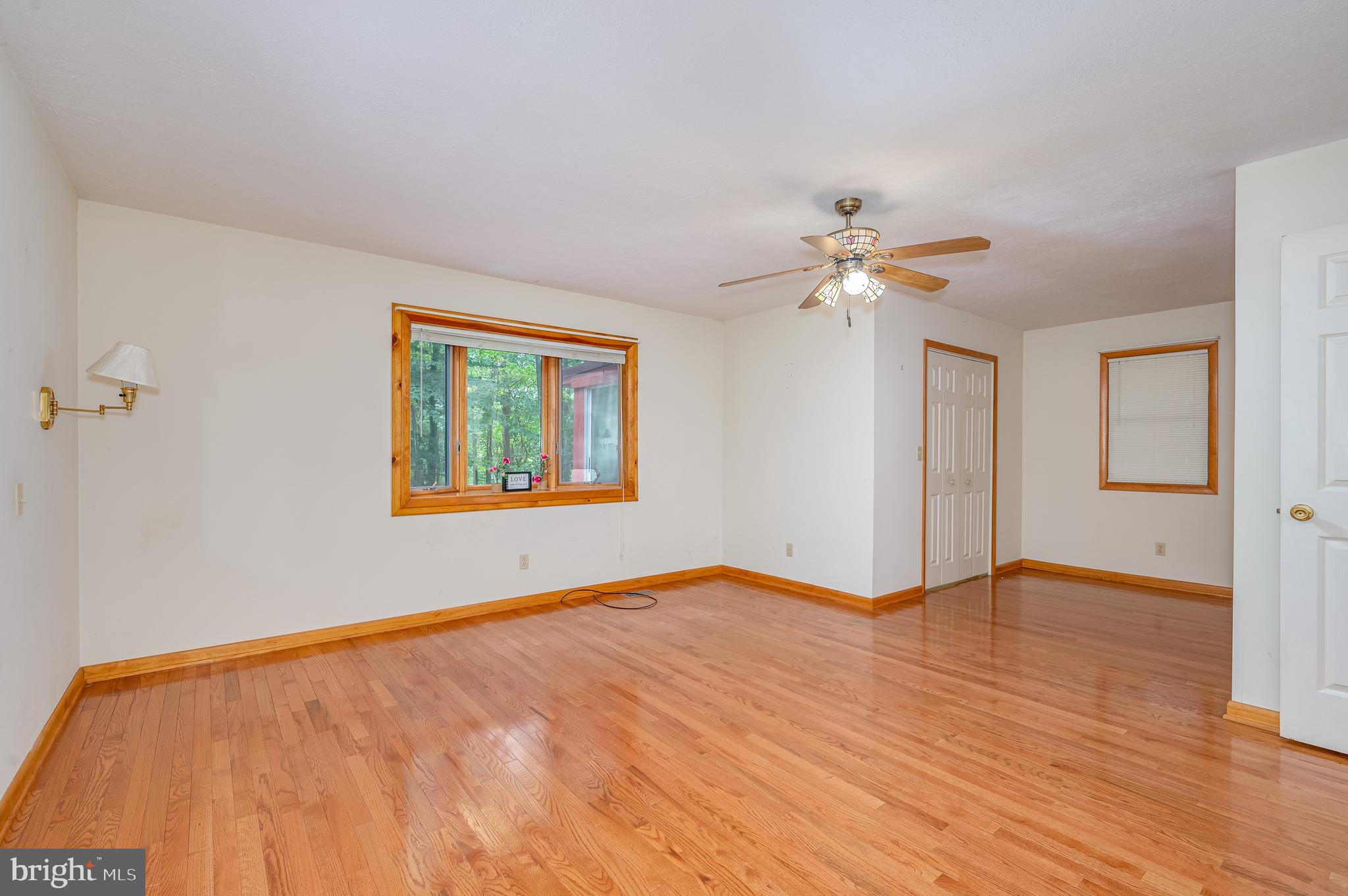 WHISPERING PINES - Residential