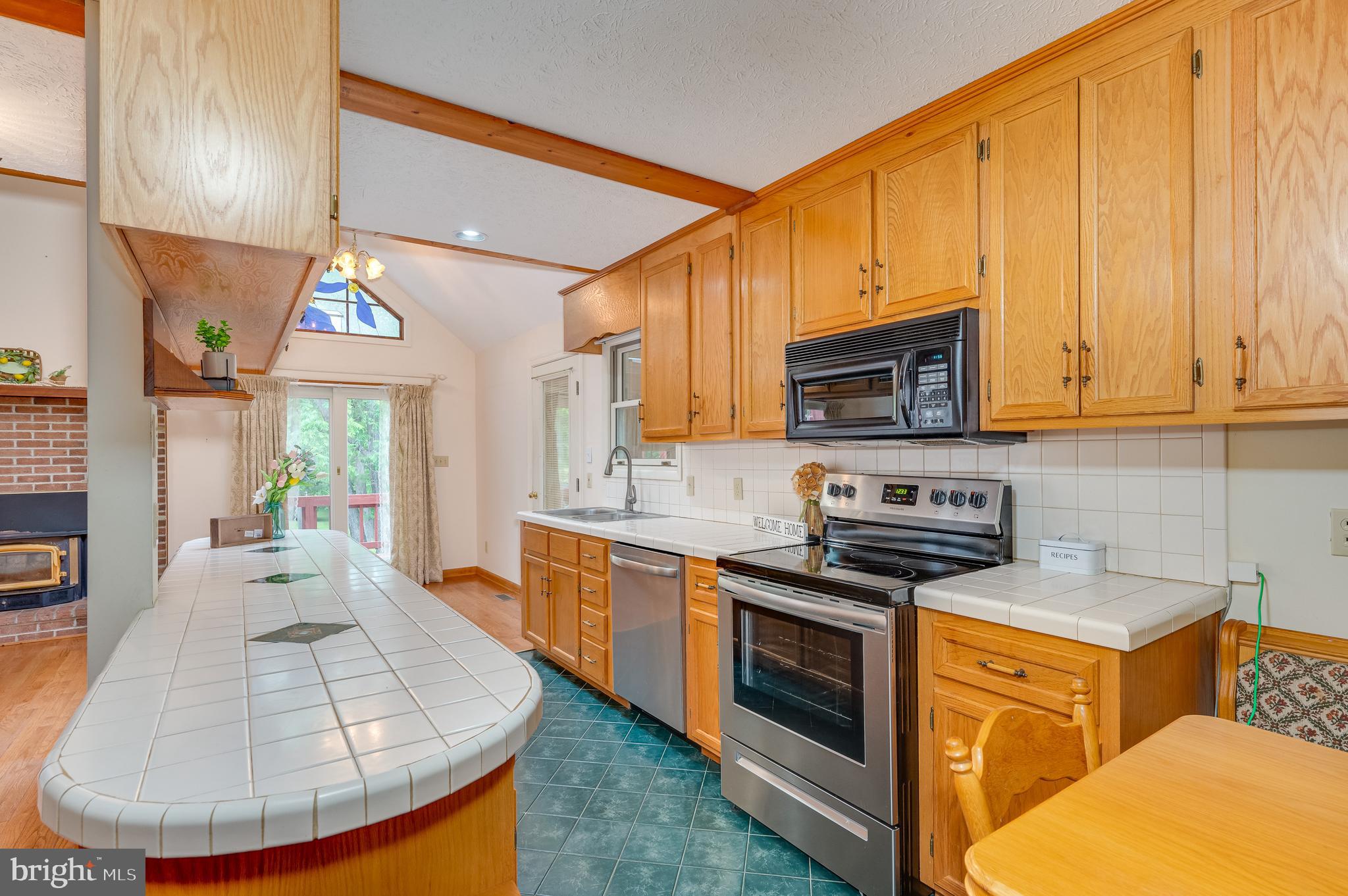 WHISPERING PINES - Residential