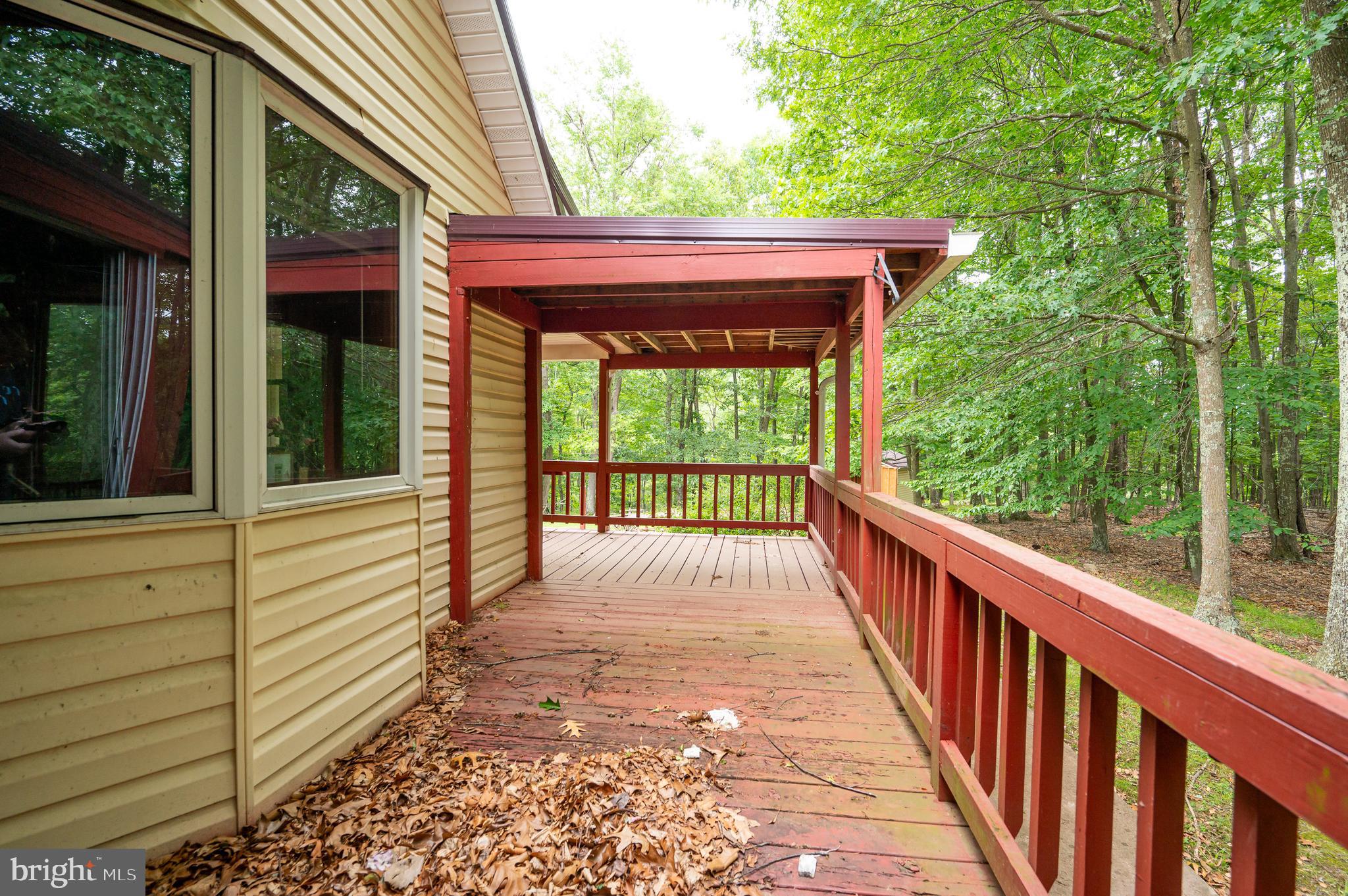 WHISPERING PINES - Residential