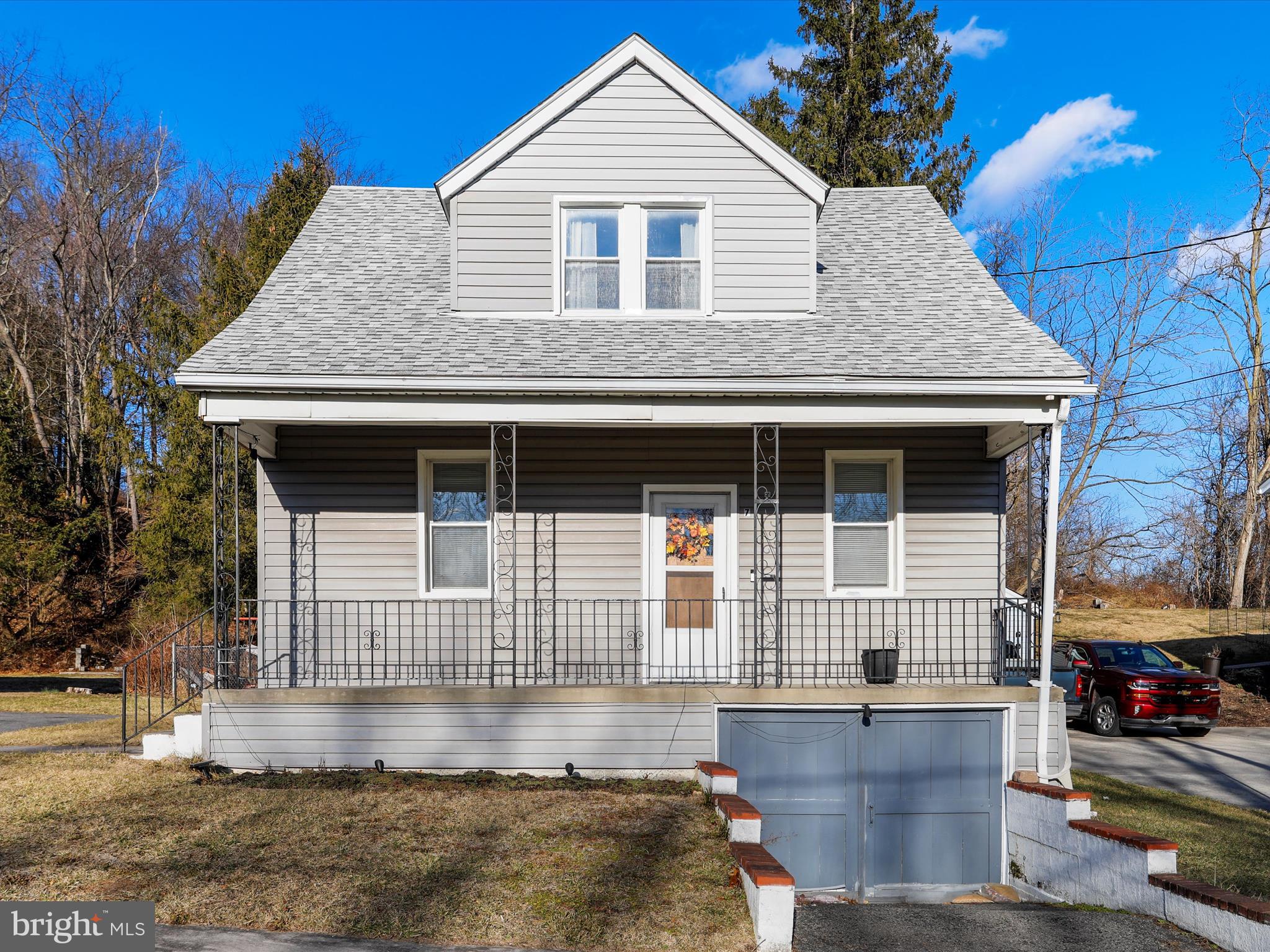 Charming 3 bedroom 1 bath home featuring hardwood floors throughout home. This home has had many updates on interior and exterior to include a newer roof and water heater. Come and Relax under the covered front porch . This home is a must see .