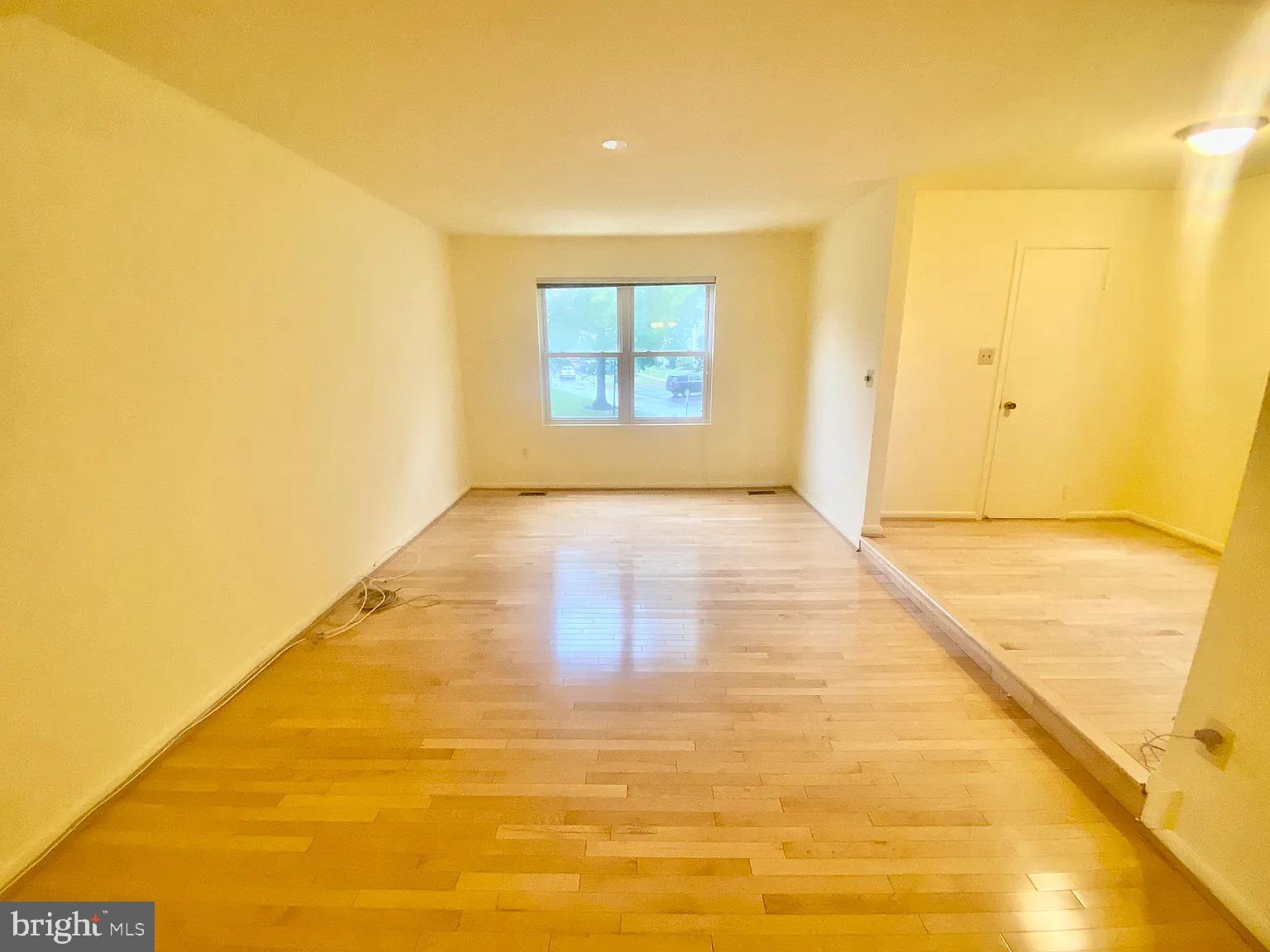 SENECA PARK - Residential