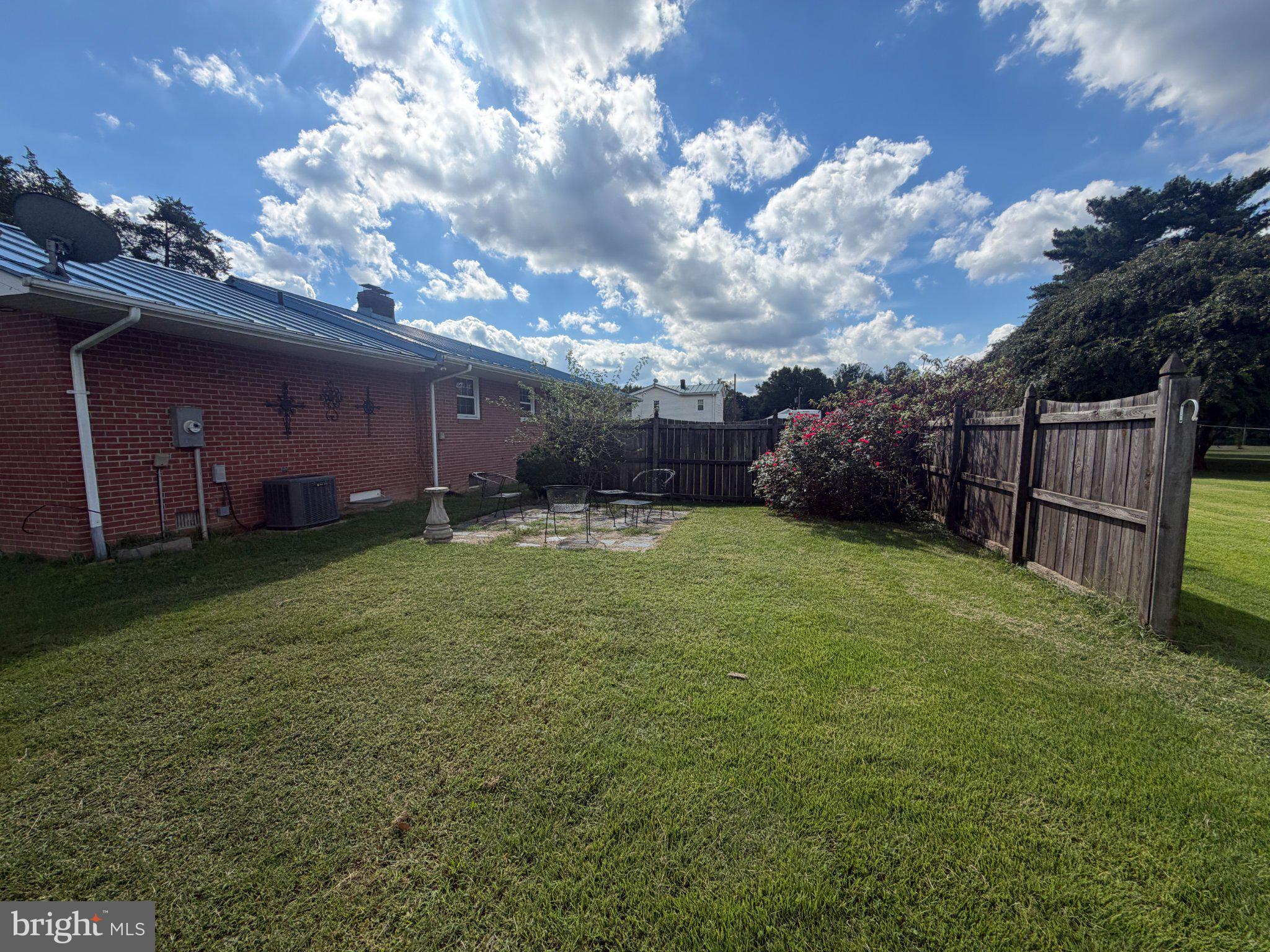 16184 MELVILLE LANE