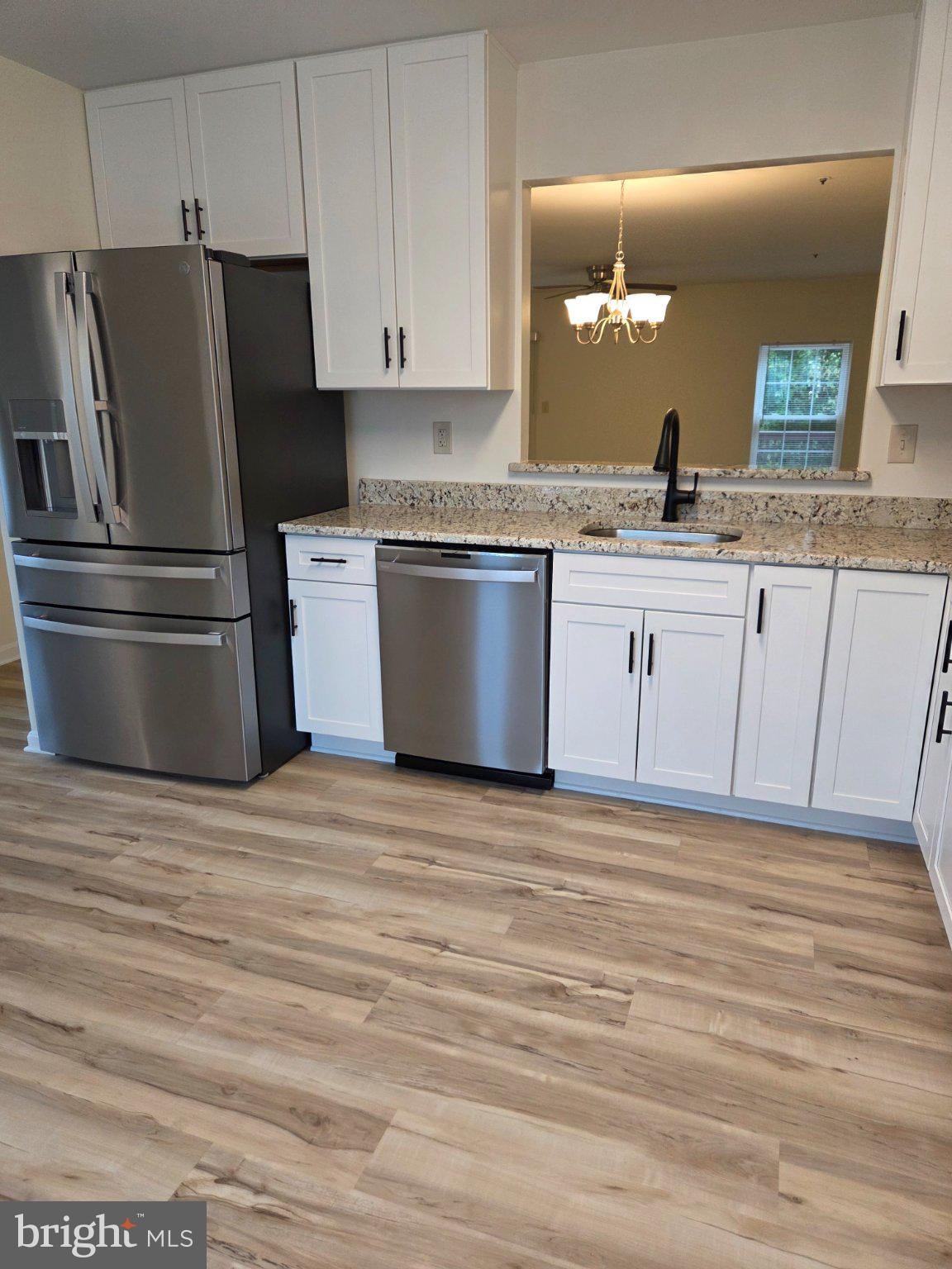 2550 AMBLING CIRCLE
