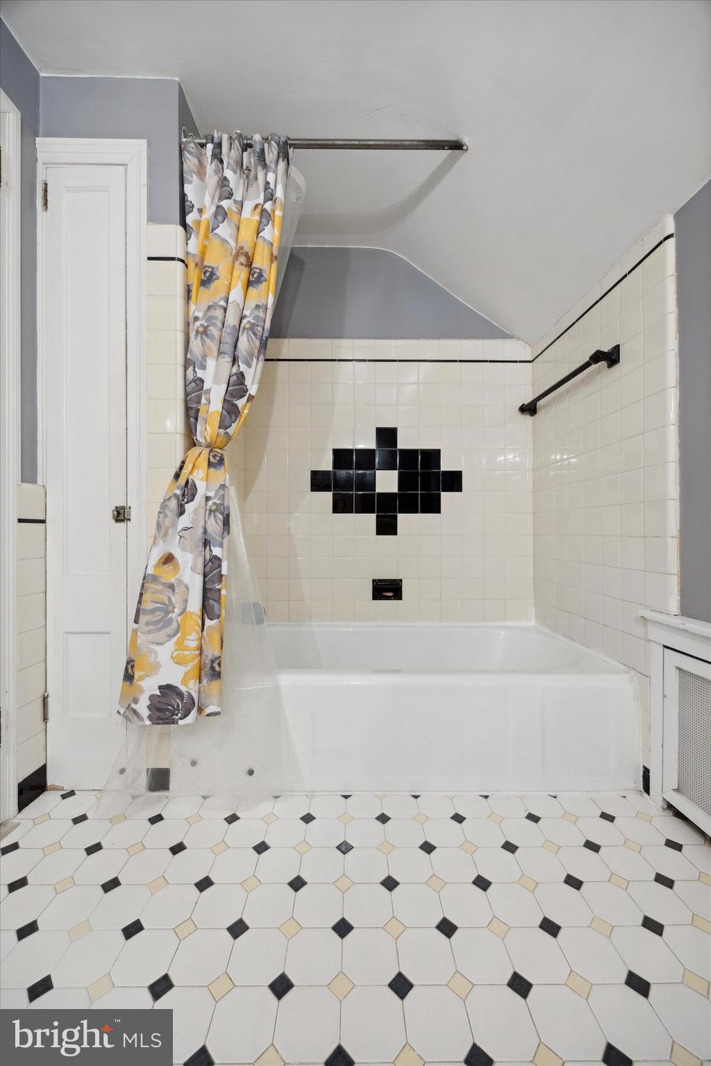 GRAND VIEW HGTS - Residential