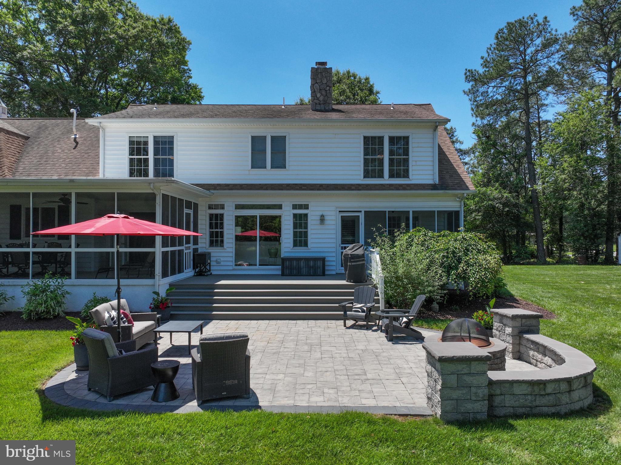 205 MALLARD DRIVE