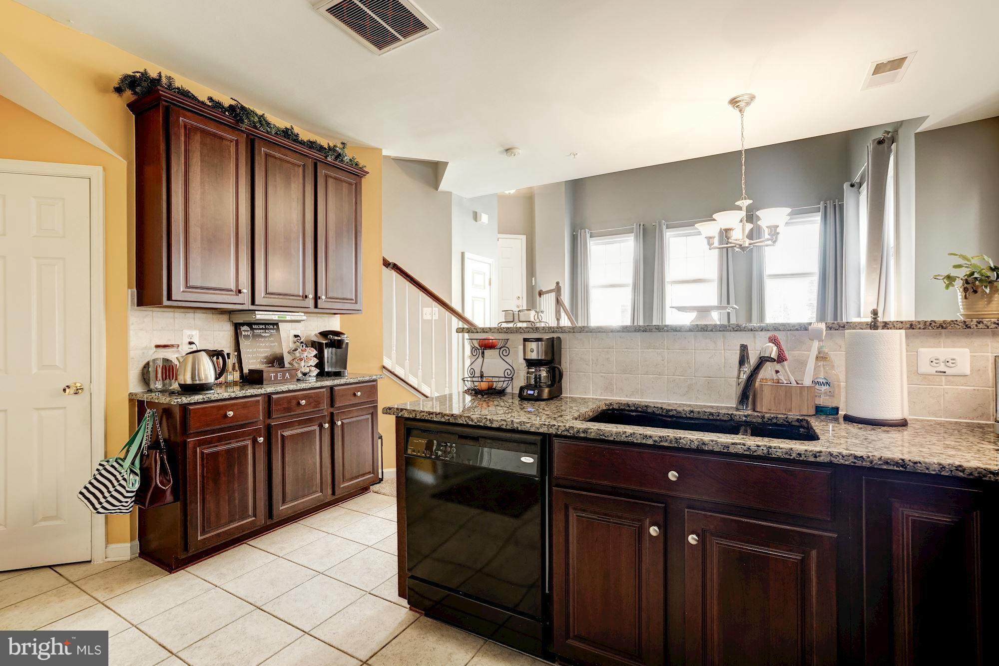 THE TOWNES CONDOMINIUM - Residential