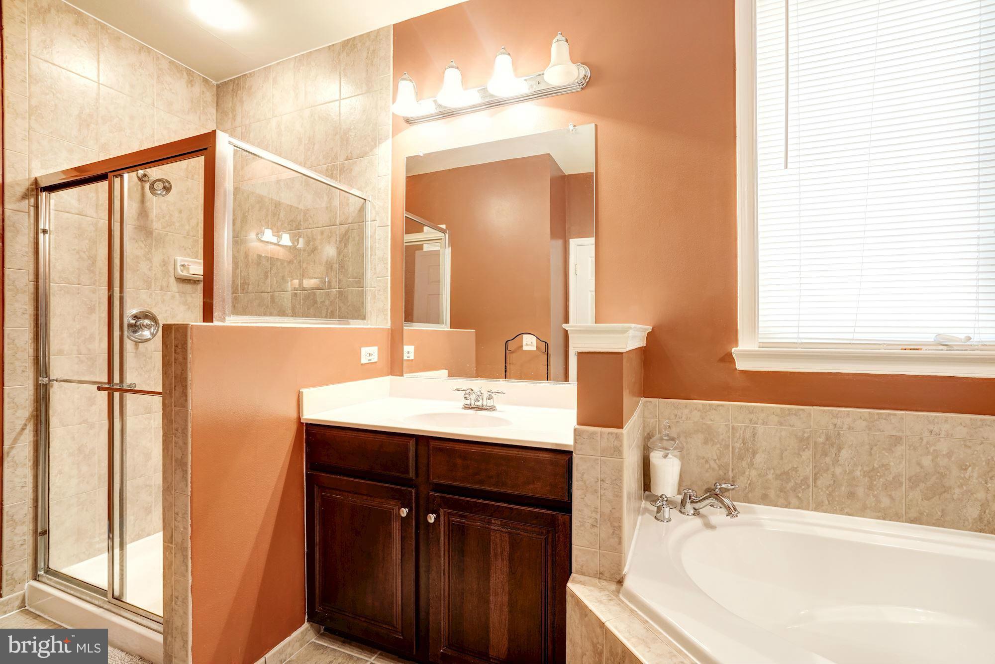 THE TOWNES CONDOMINIUM - Residential