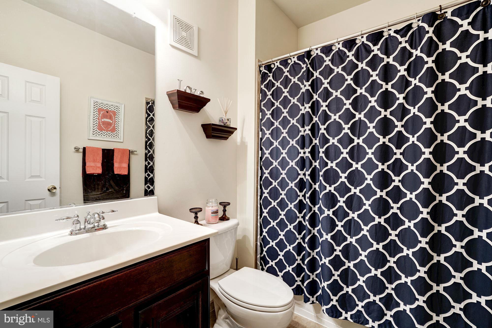 THE TOWNES CONDOMINIUM - Residential