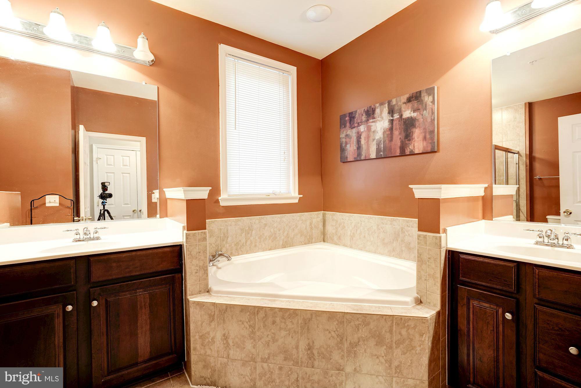 THE TOWNES CONDOMINIUM - Residential