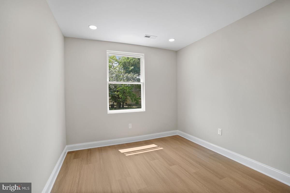BELAIR-EDISON - Residential