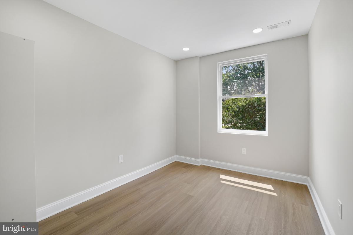 BELAIR-EDISON - Residential