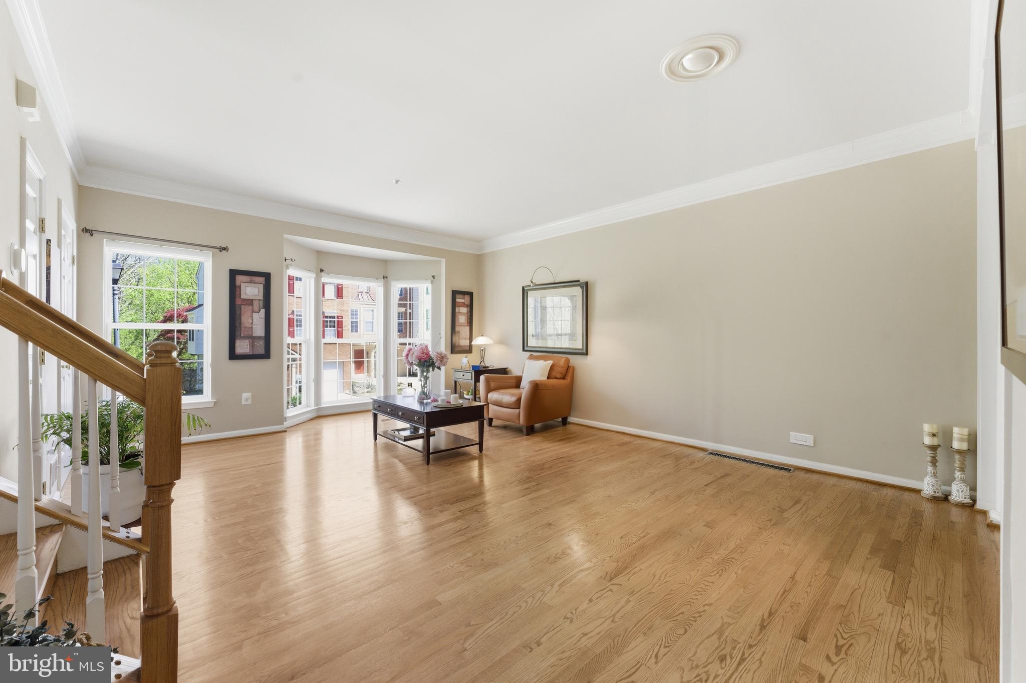 CLOVERLEAF CENTER - Residential