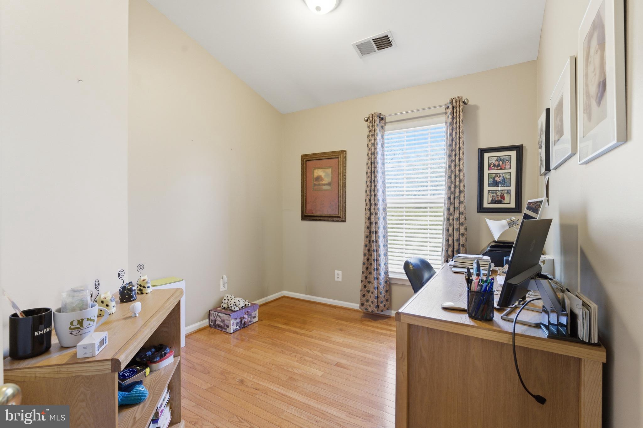 CLOVERLEAF CENTER - Residential