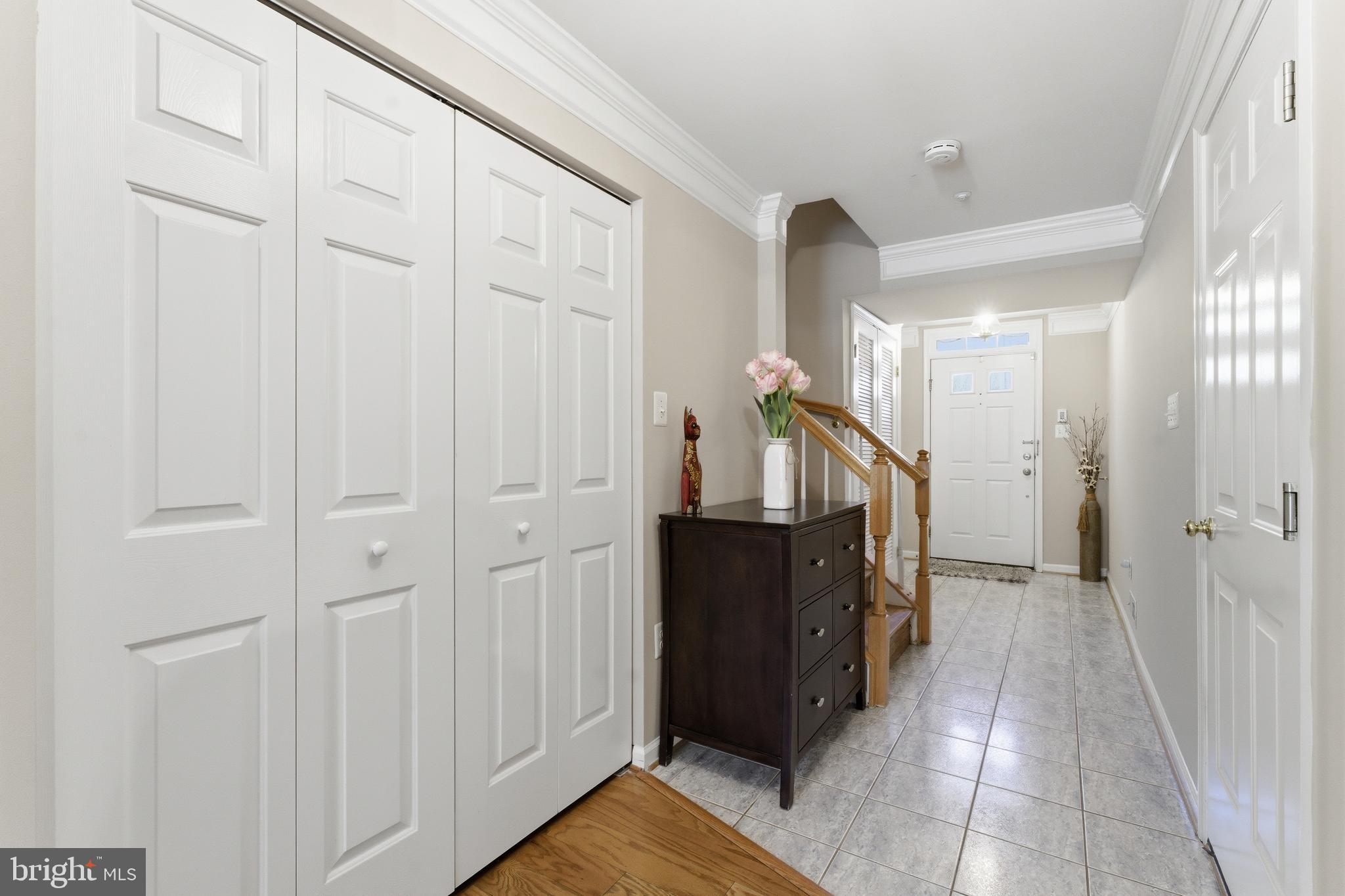 CLOVERLEAF CENTER - Residential