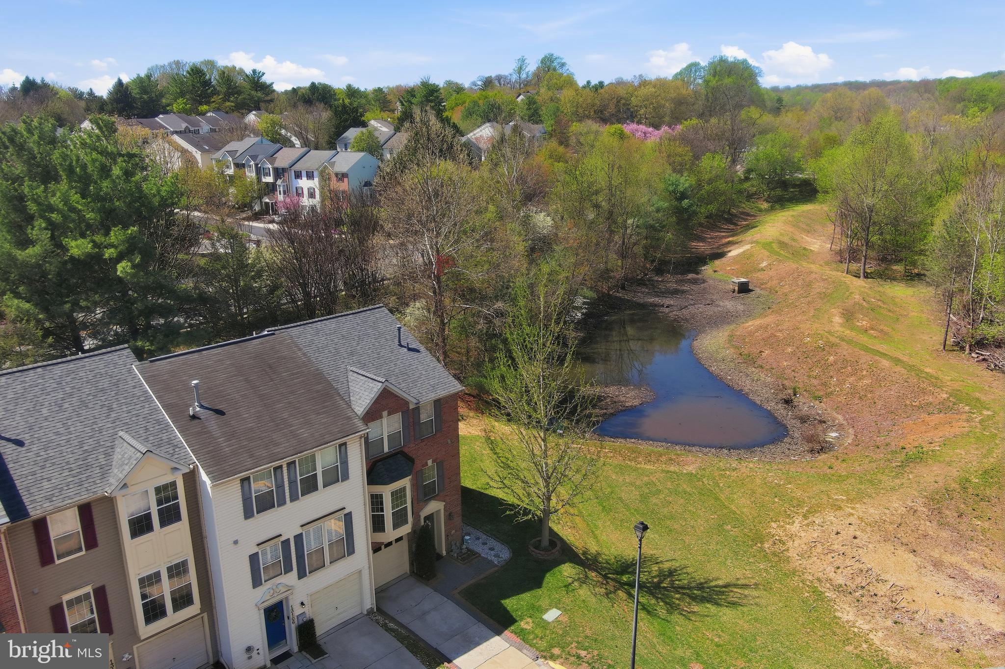CLOVERLEAF CENTER - Residential