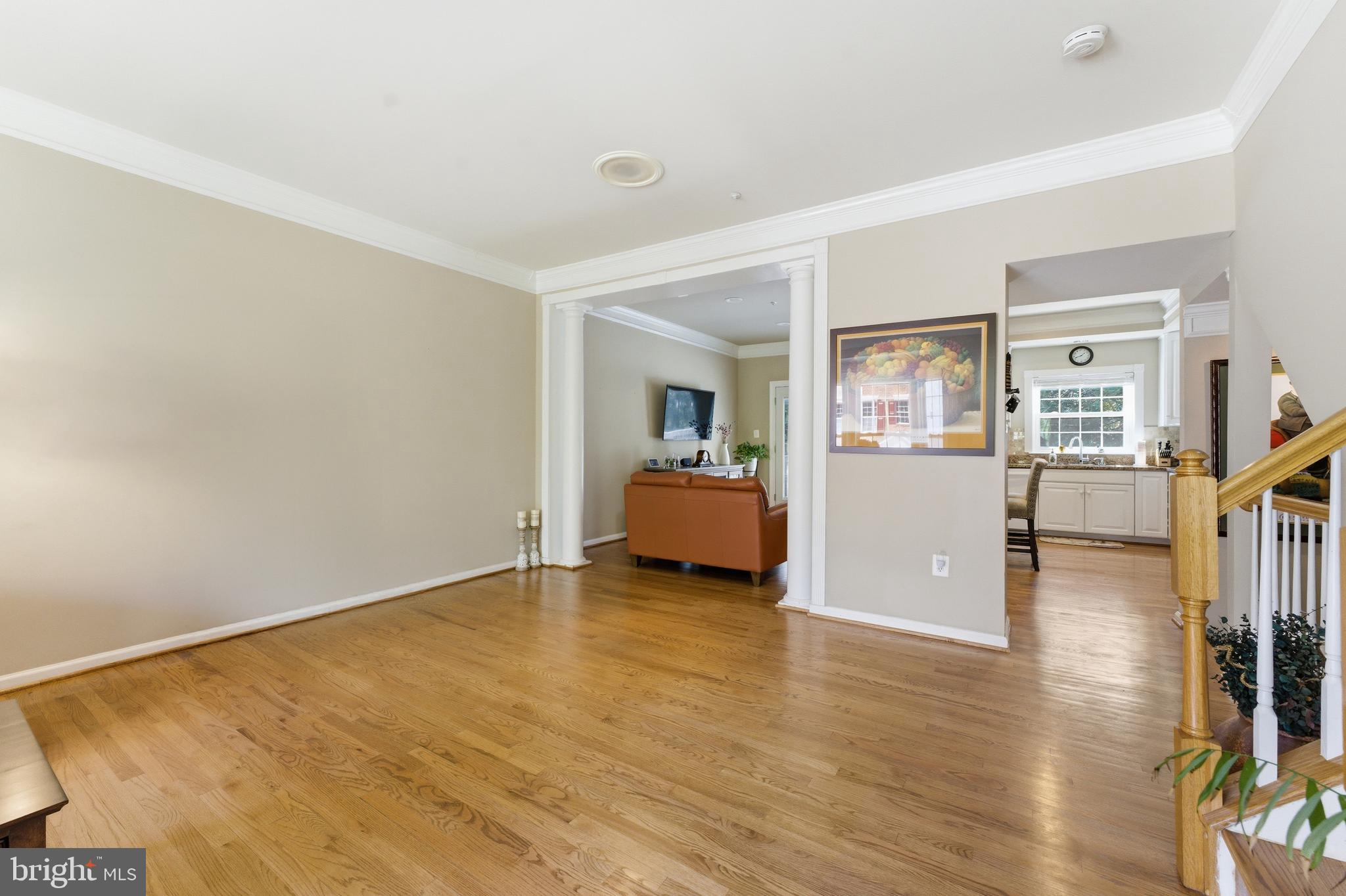 CLOVERLEAF CENTER - Residential