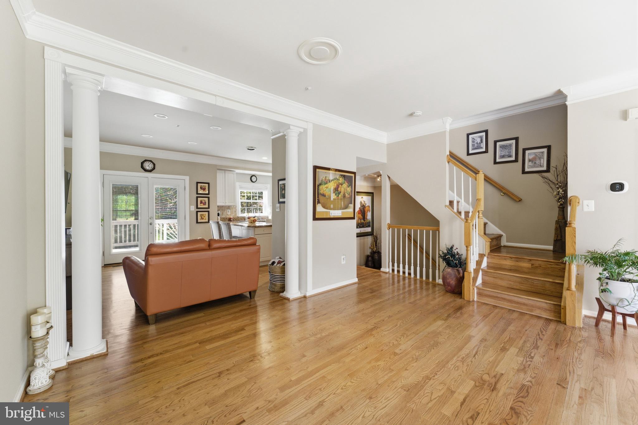 CLOVERLEAF CENTER - Residential