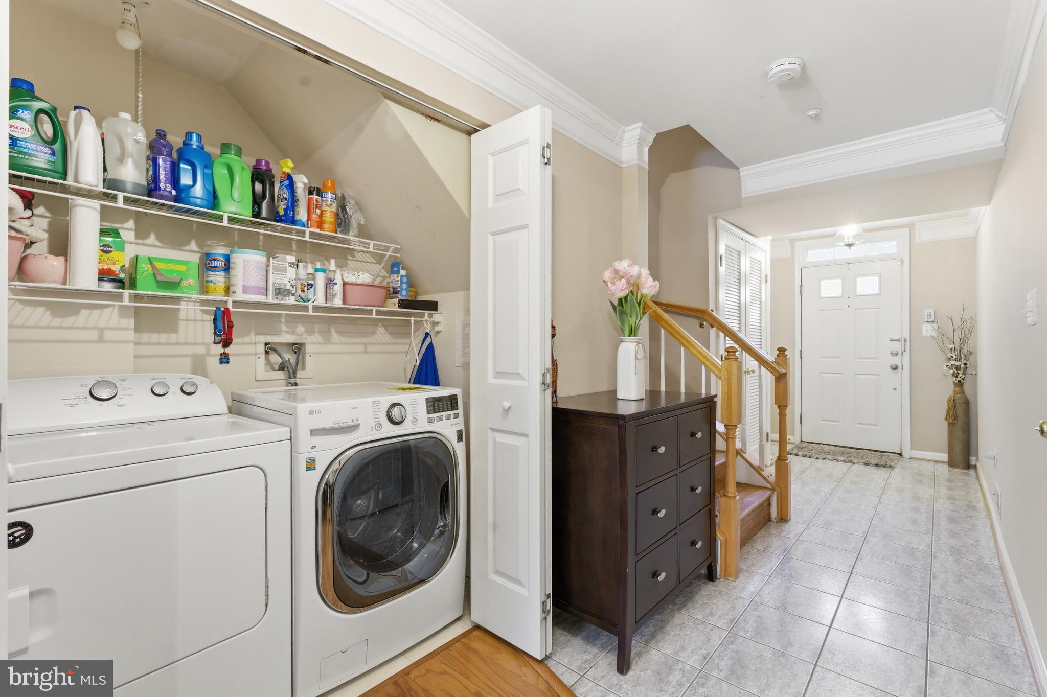 CLOVERLEAF CENTER - Residential