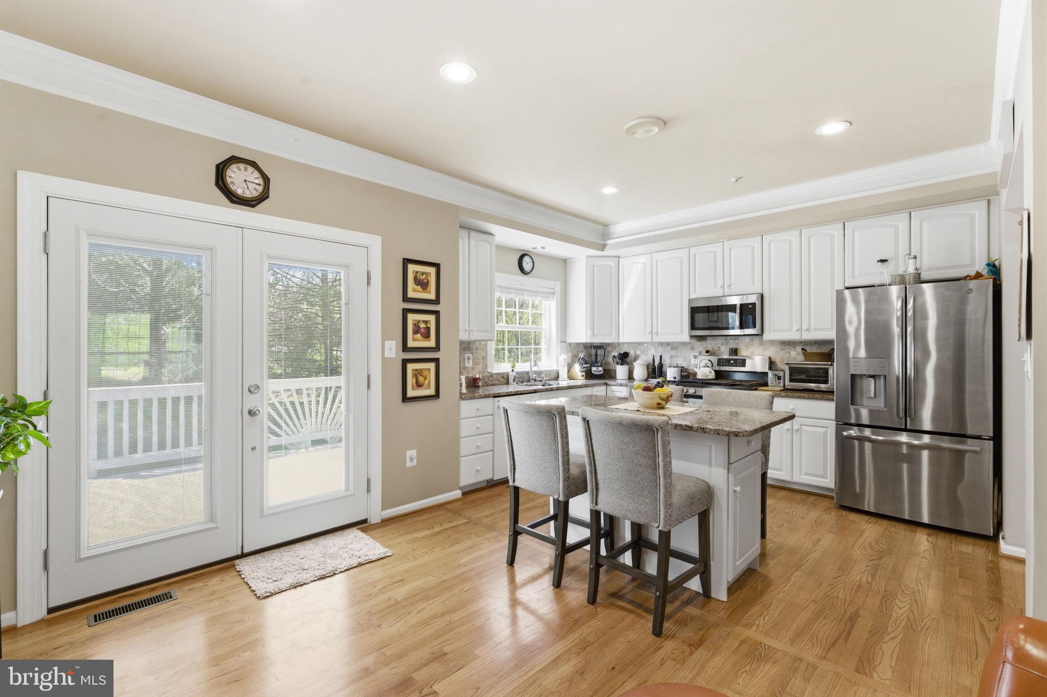 CLOVERLEAF CENTER - Residential