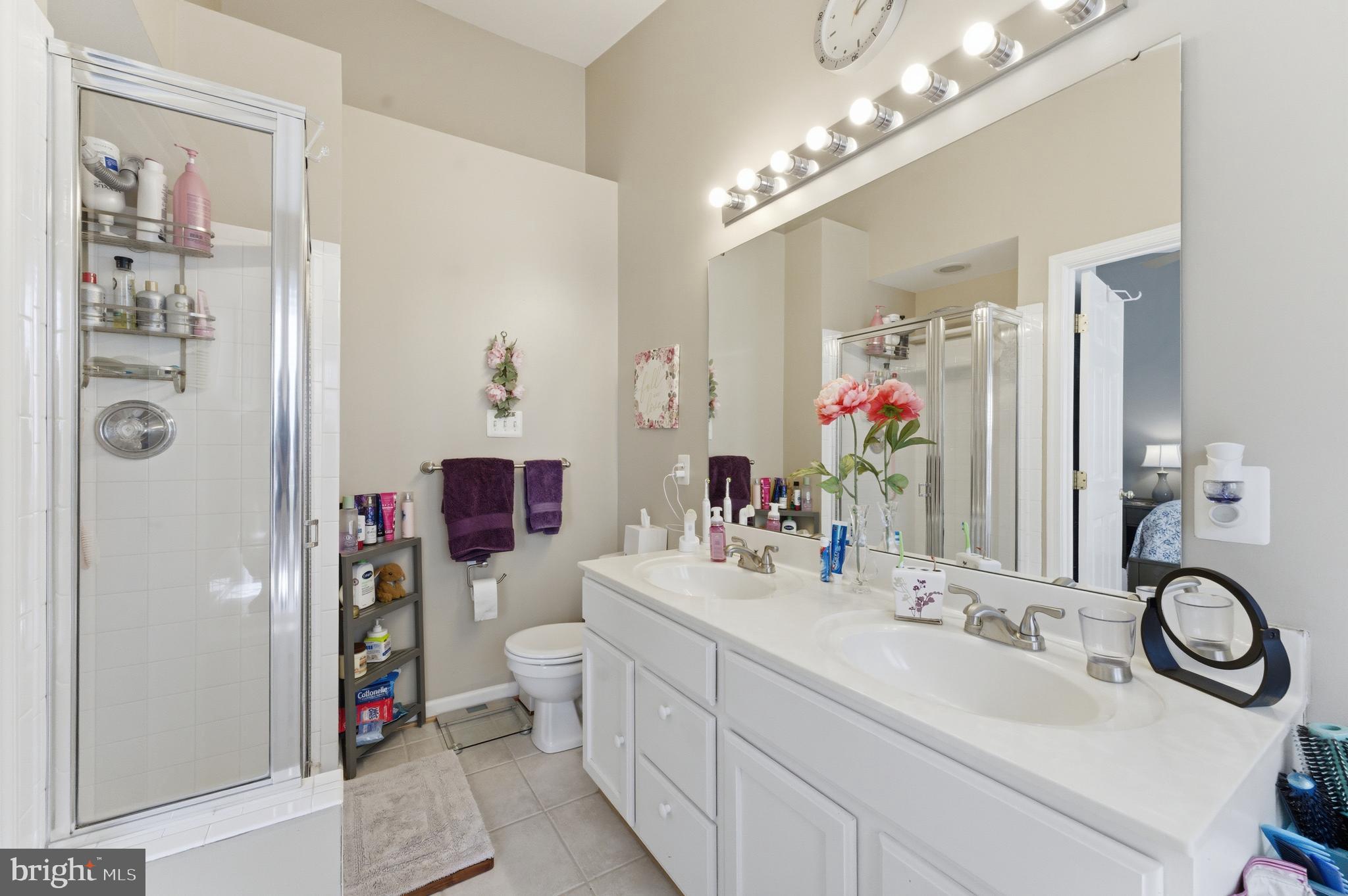 CLOVERLEAF CENTER - Residential