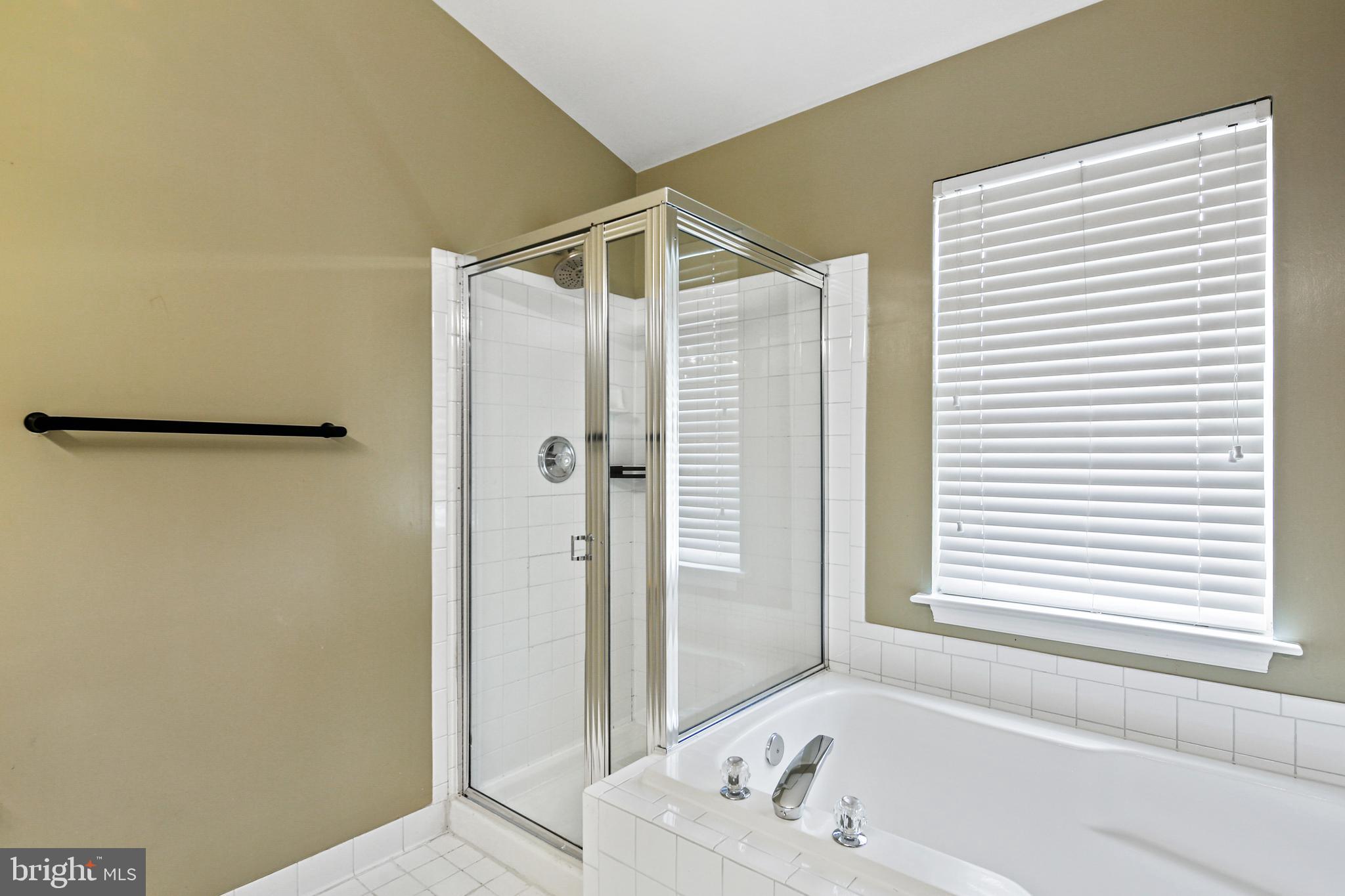 LYONS GATE - Residential Lease