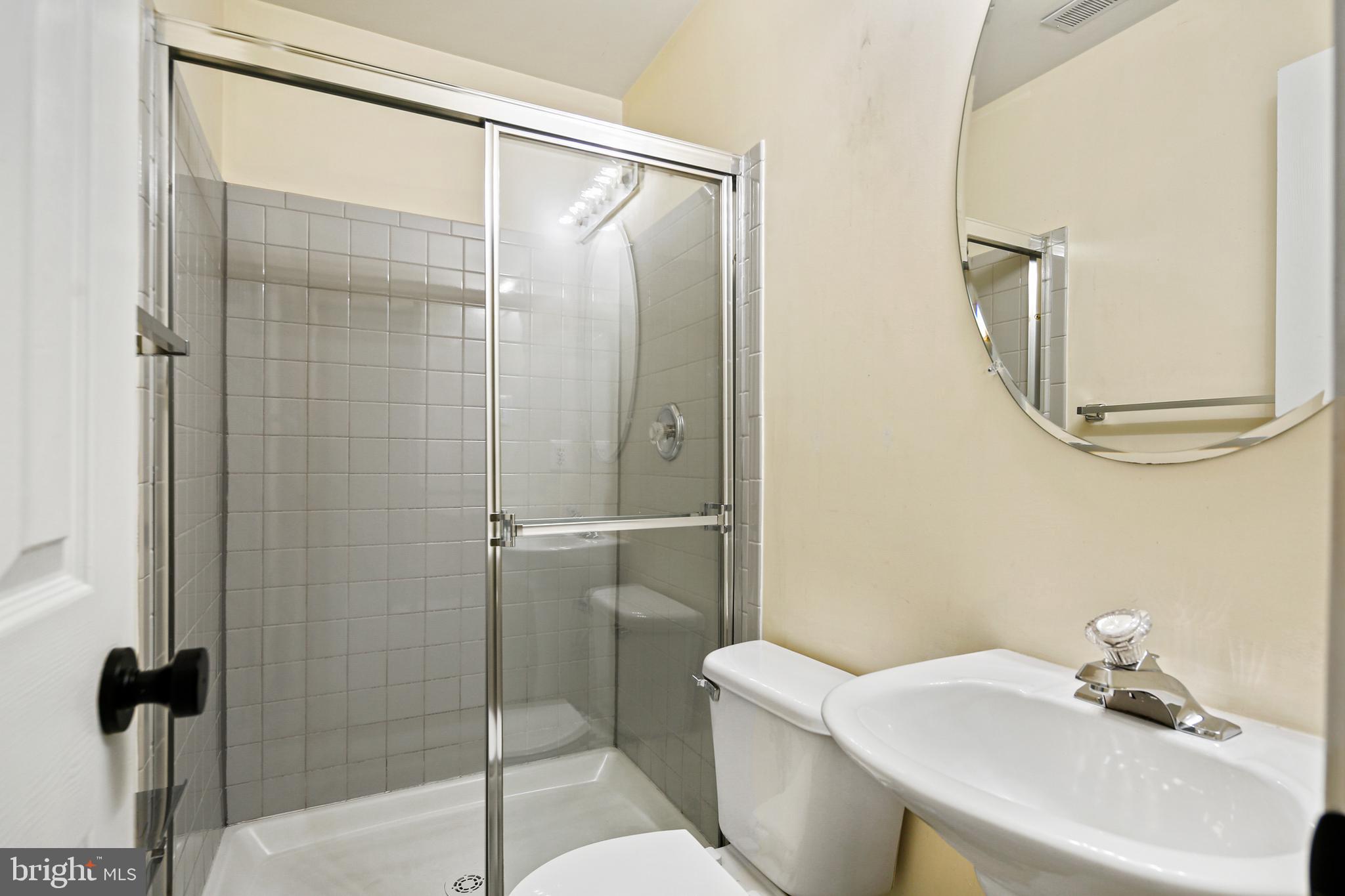 LYONS GATE - Residential Lease