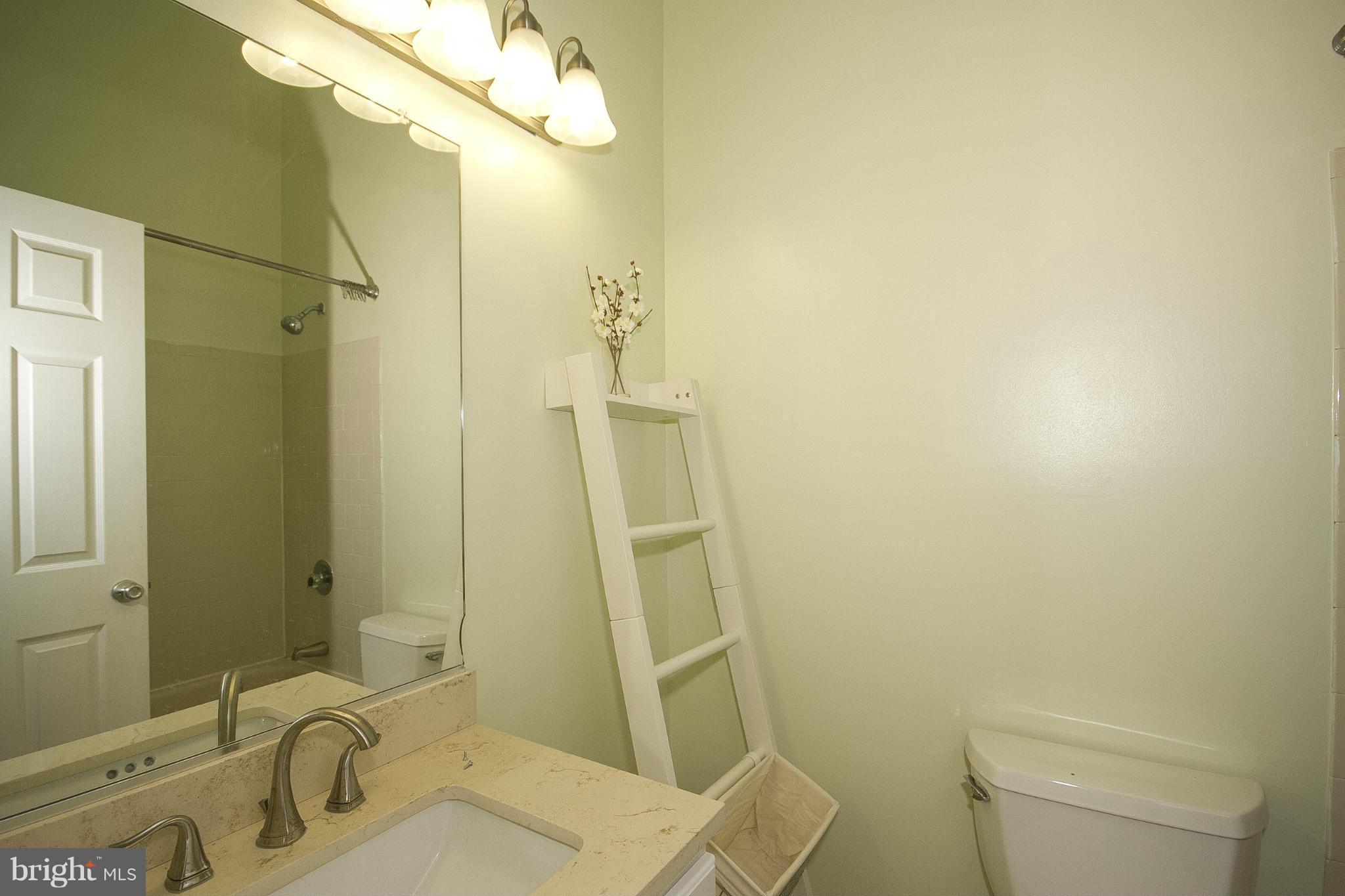 LOVETON FARMS - Residential