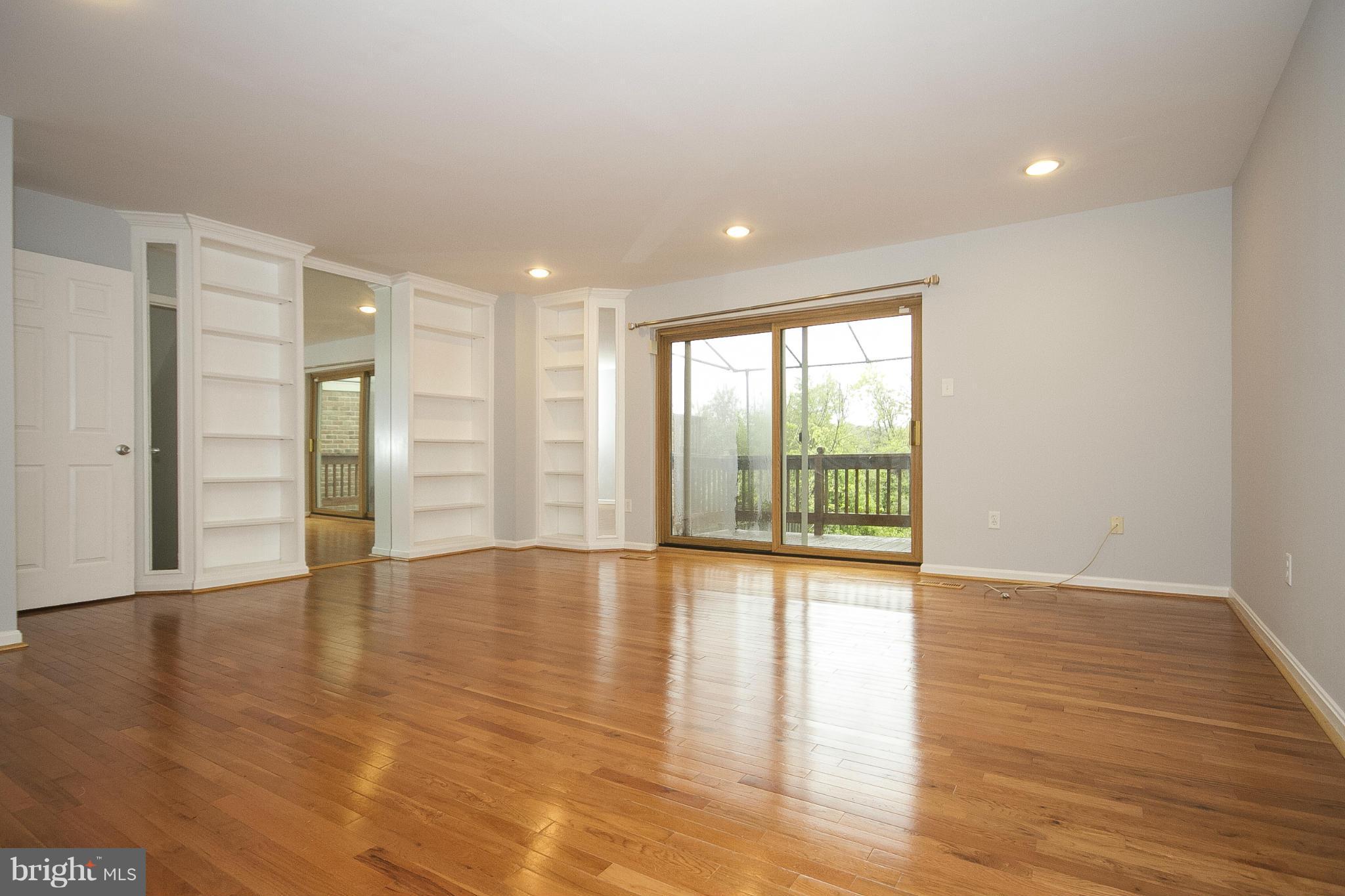 LOVETON FARMS - Residential