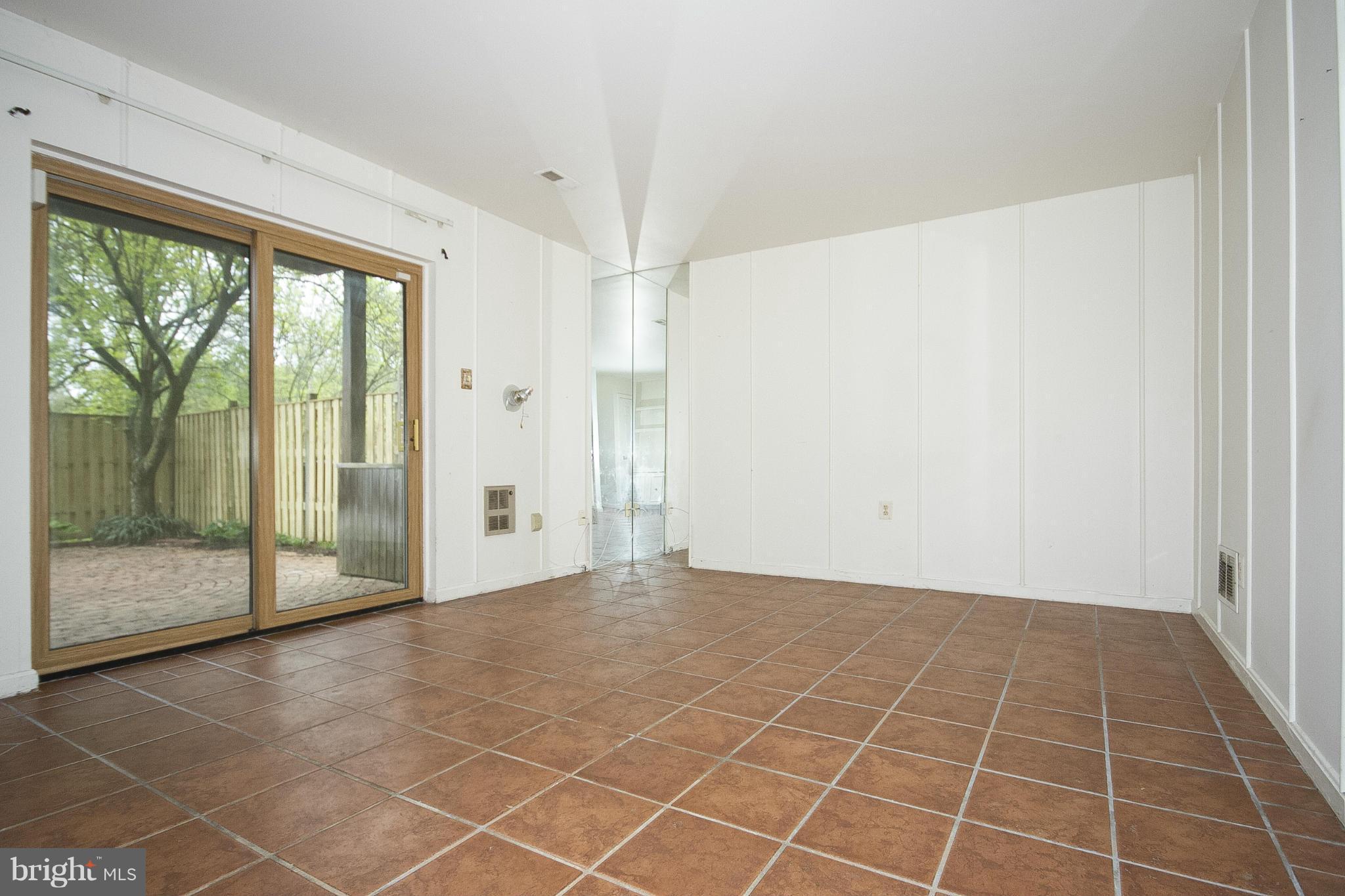 LOVETON FARMS - Residential