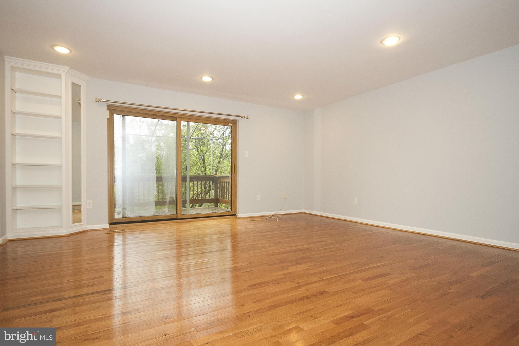 LOVETON FARMS - Residential