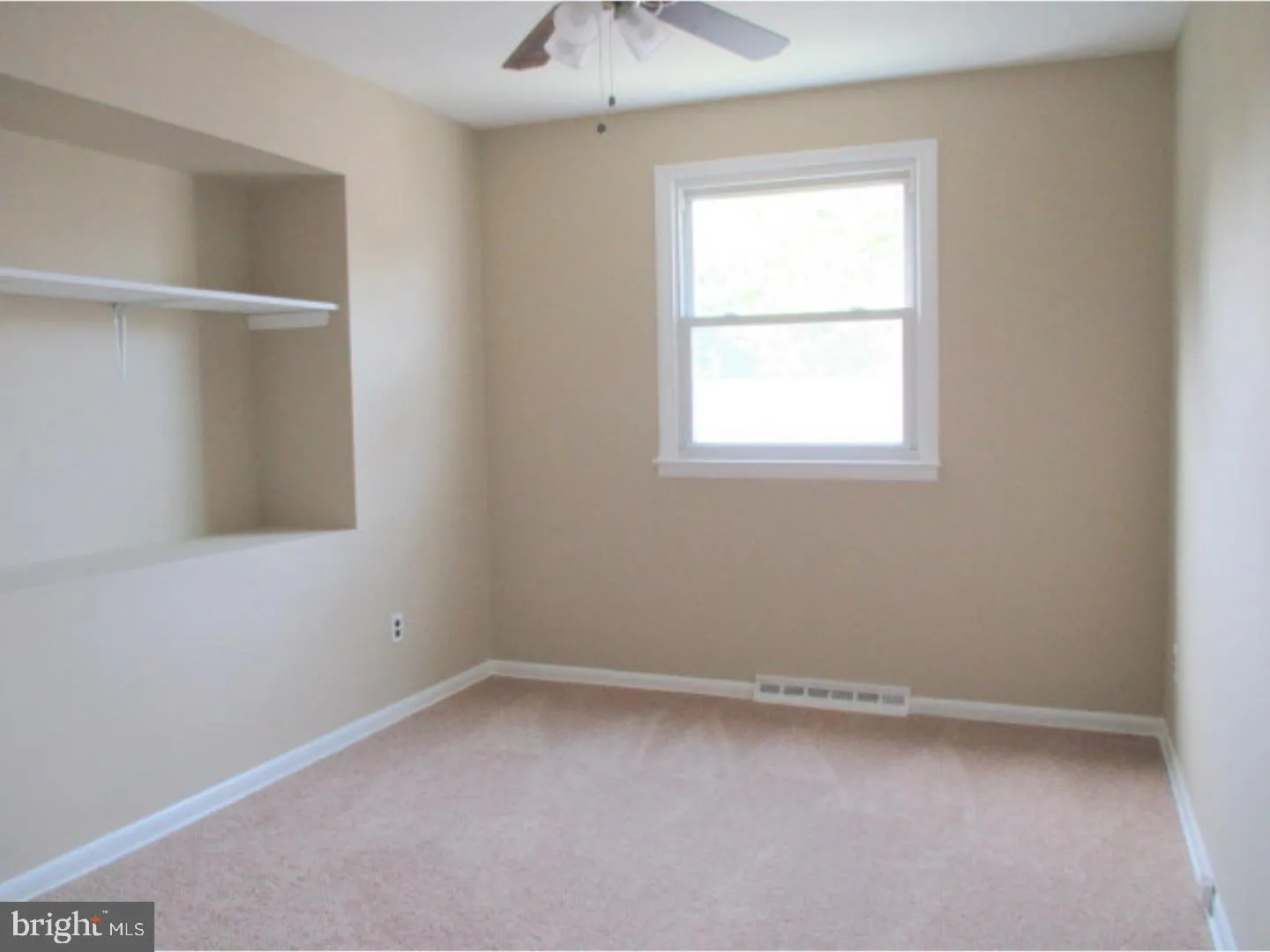 National Park, New Jersey 08063, United States, 3 Bedrooms Bedrooms, ,2 BathroomsBathrooms,Residential,Active,148618