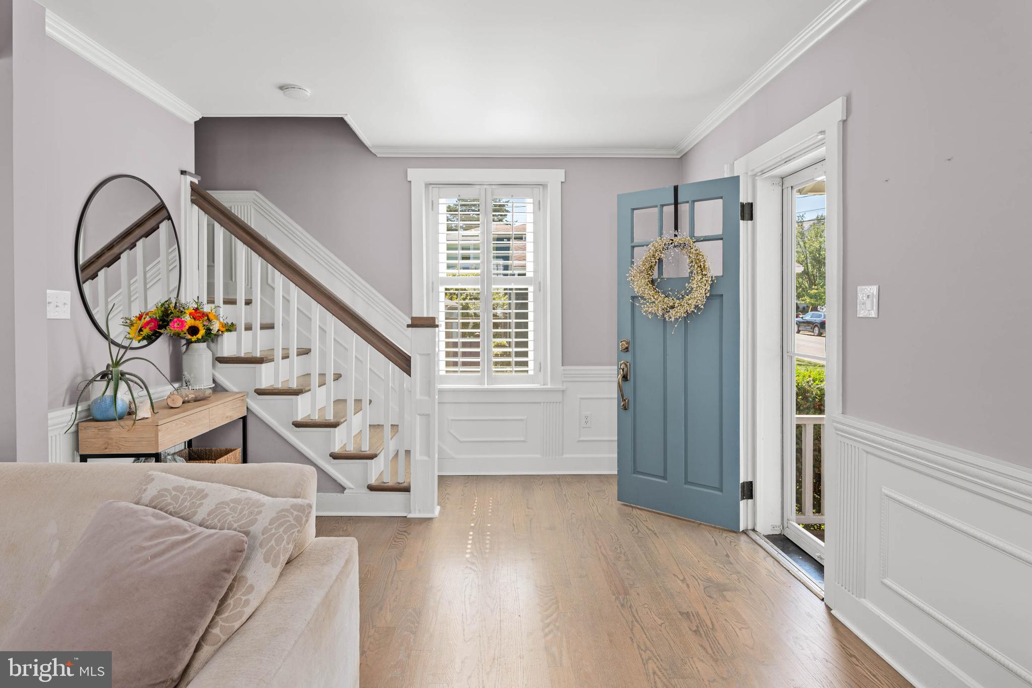 218 W 11TH AVENUE