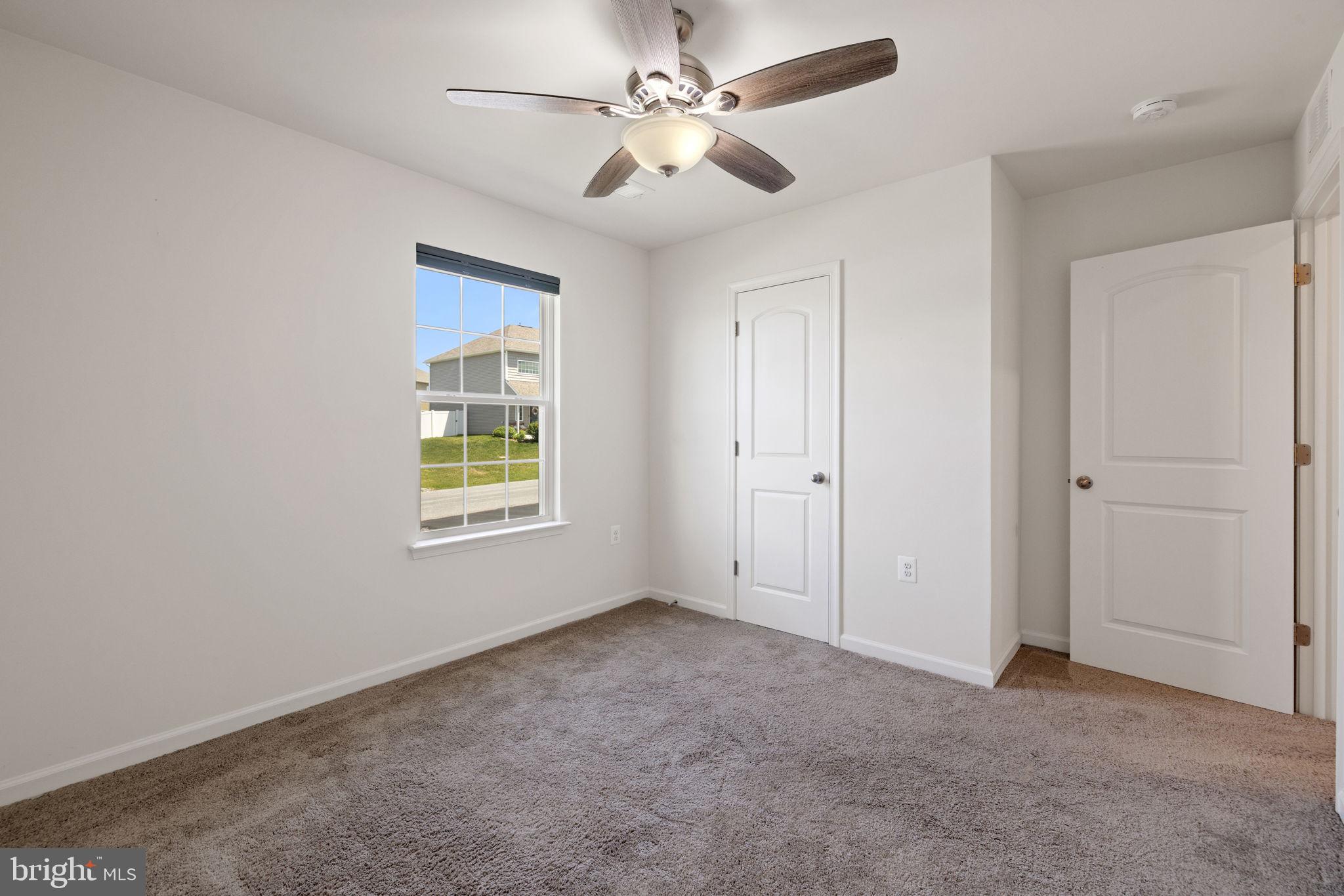 MCGINNIS POINT - Residential