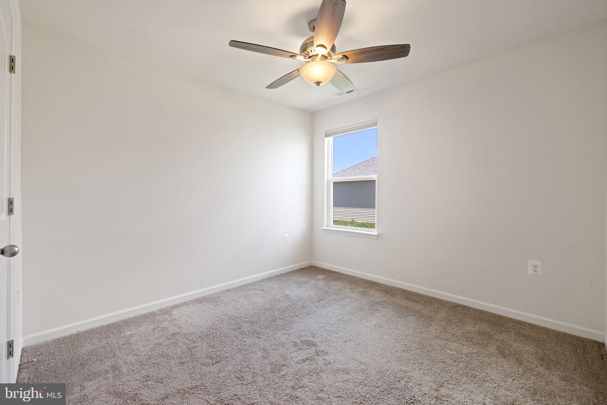 MCGINNIS POINT - Residential