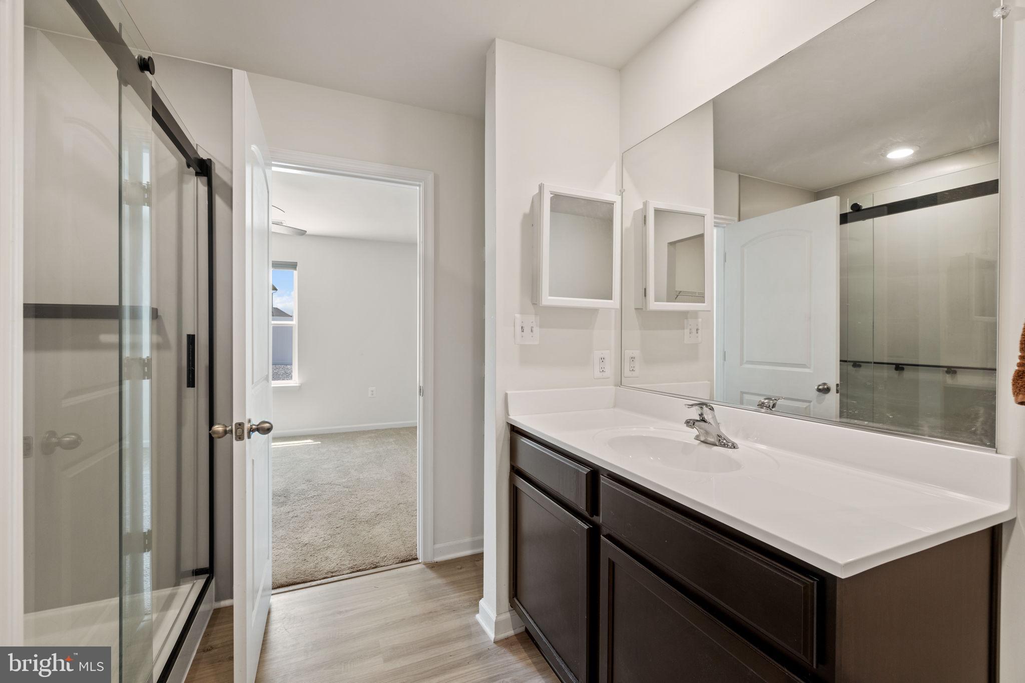 MCGINNIS POINT - Residential