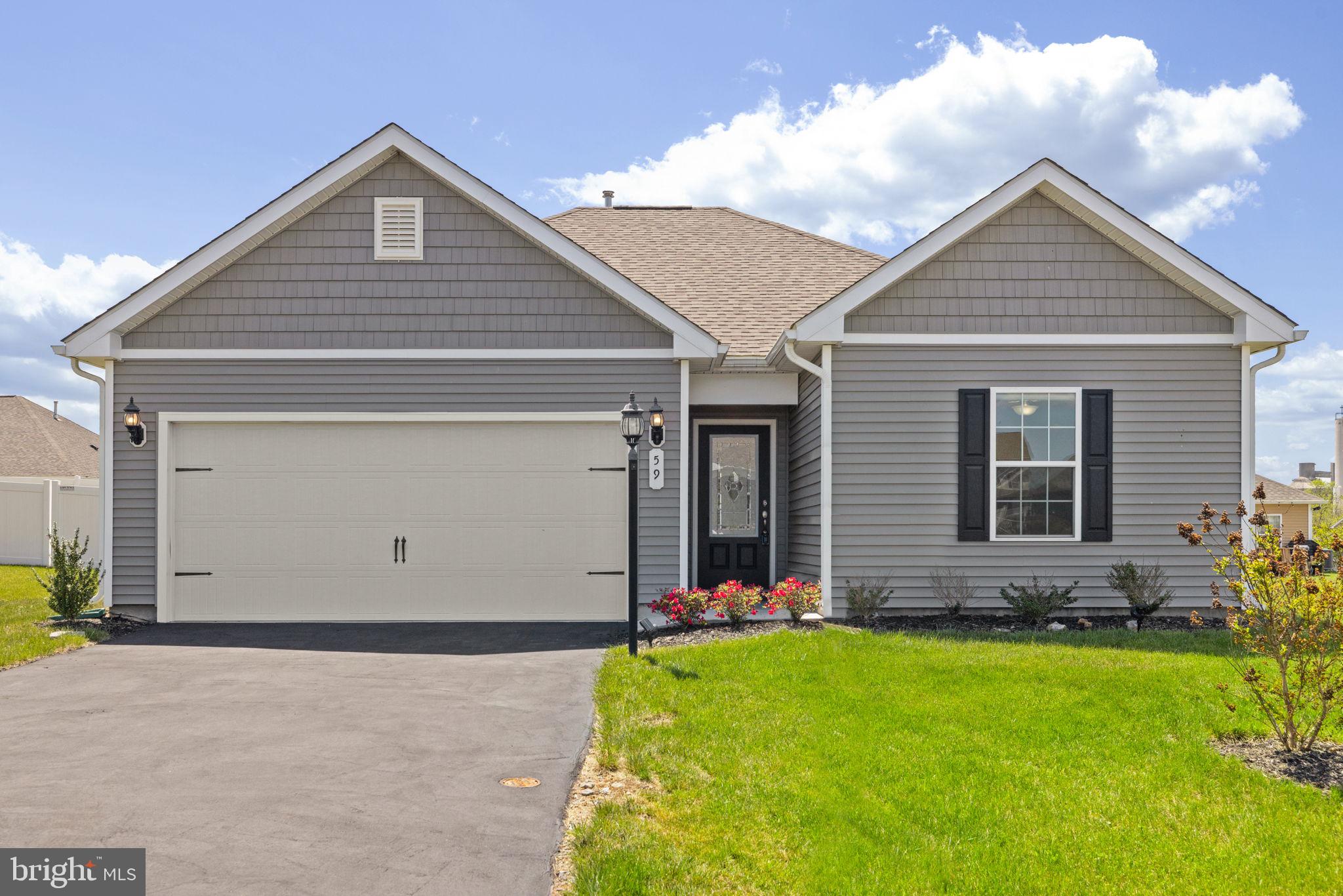 MCGINNIS POINT - Residential