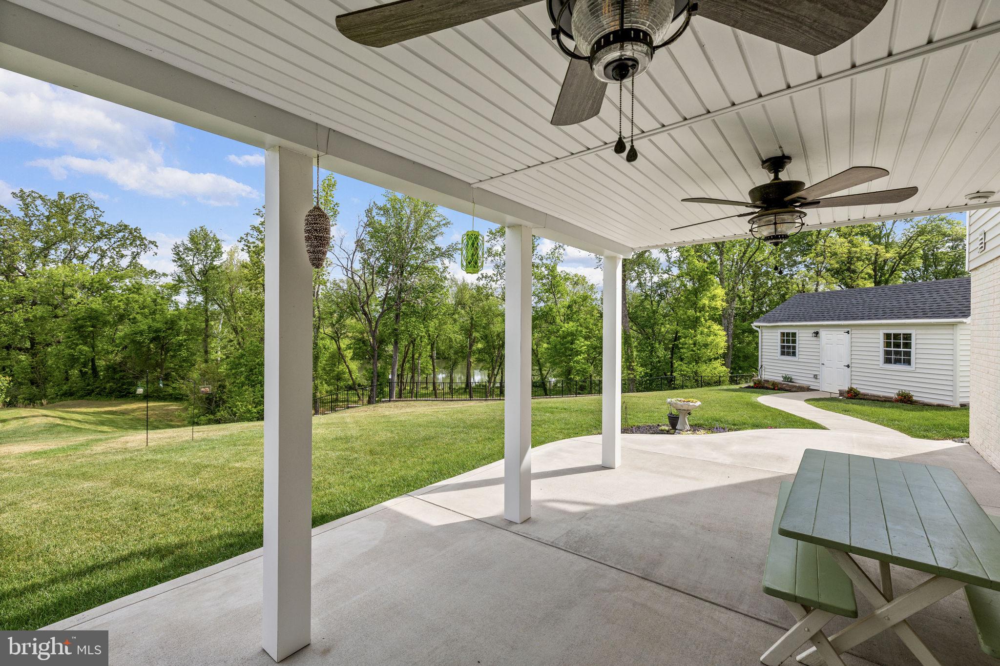 1821 LEGACY LANE