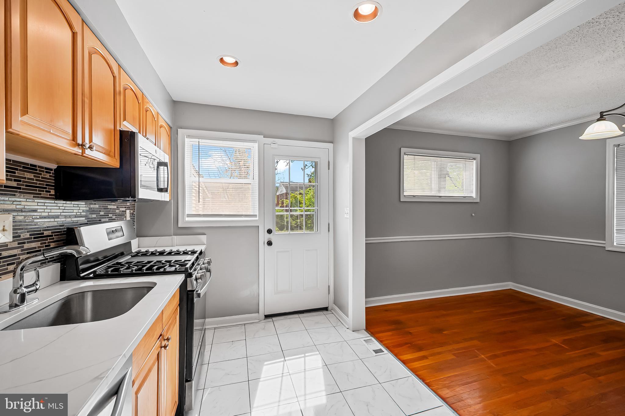 LEWISDALE - Residential Lease