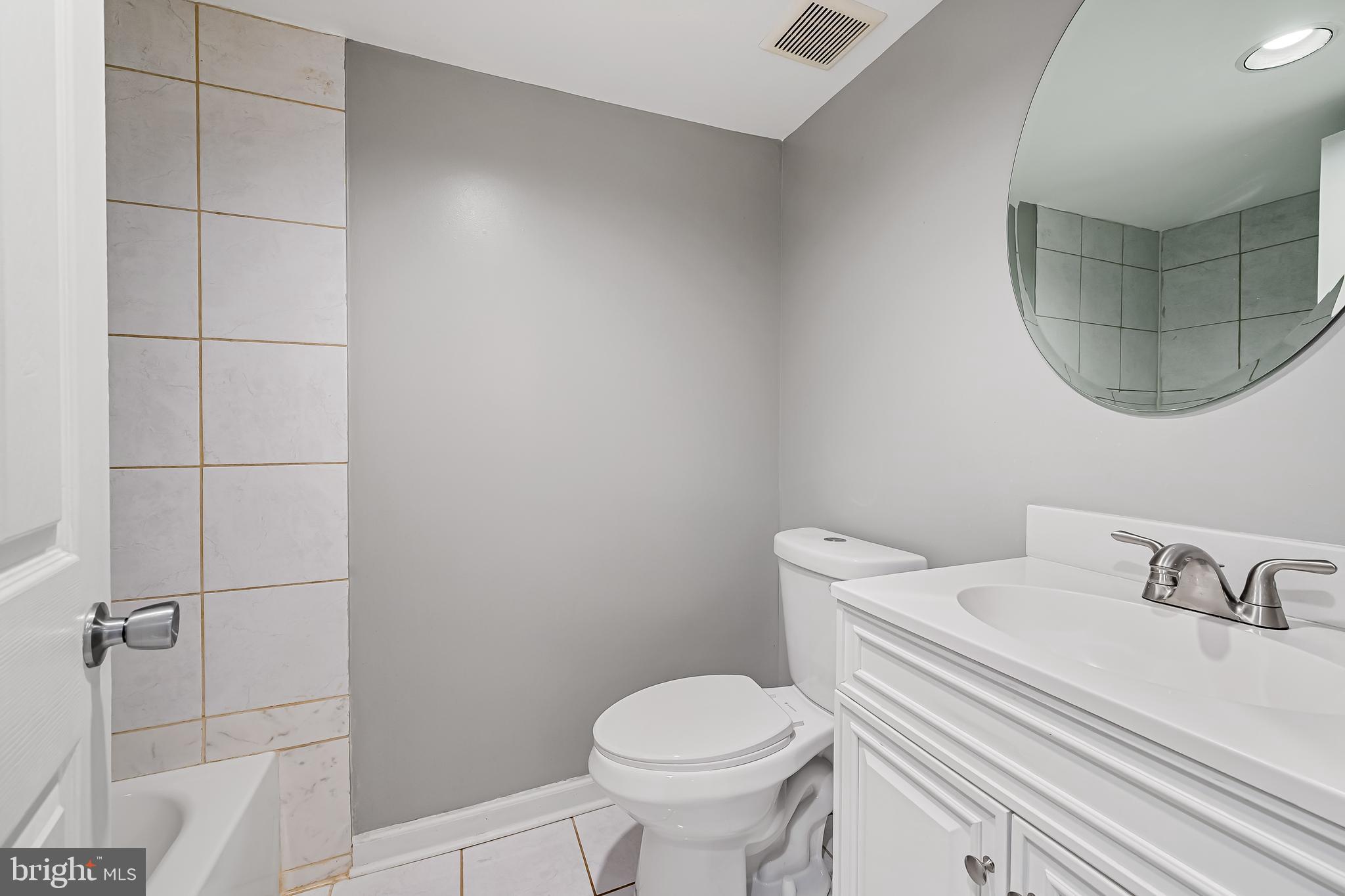 LEWISDALE - Residential Lease