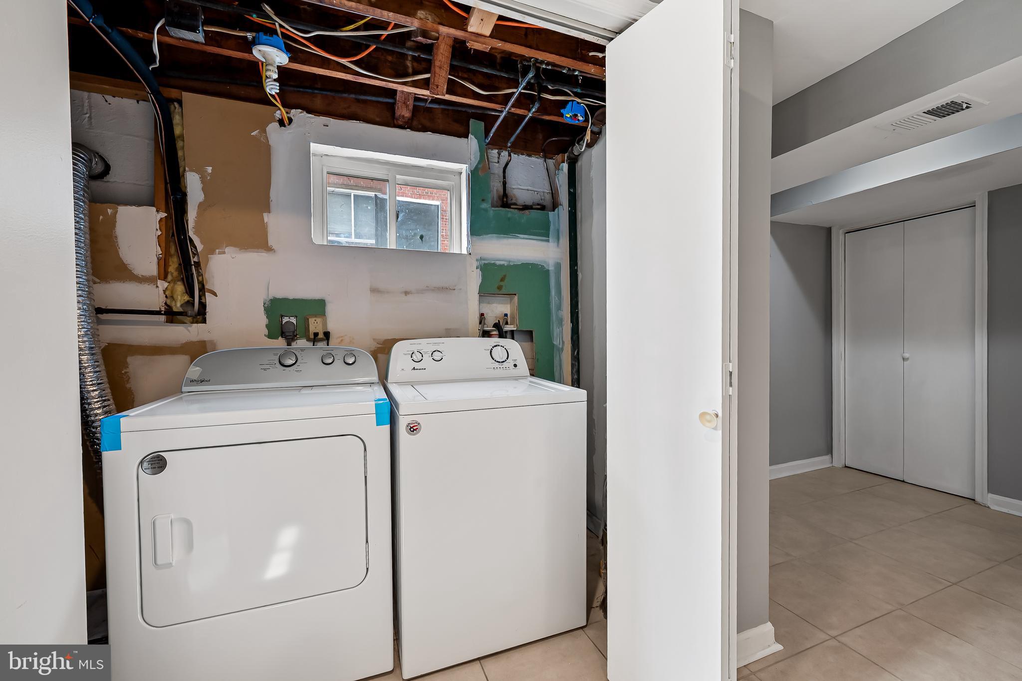 LEWISDALE - Residential Lease