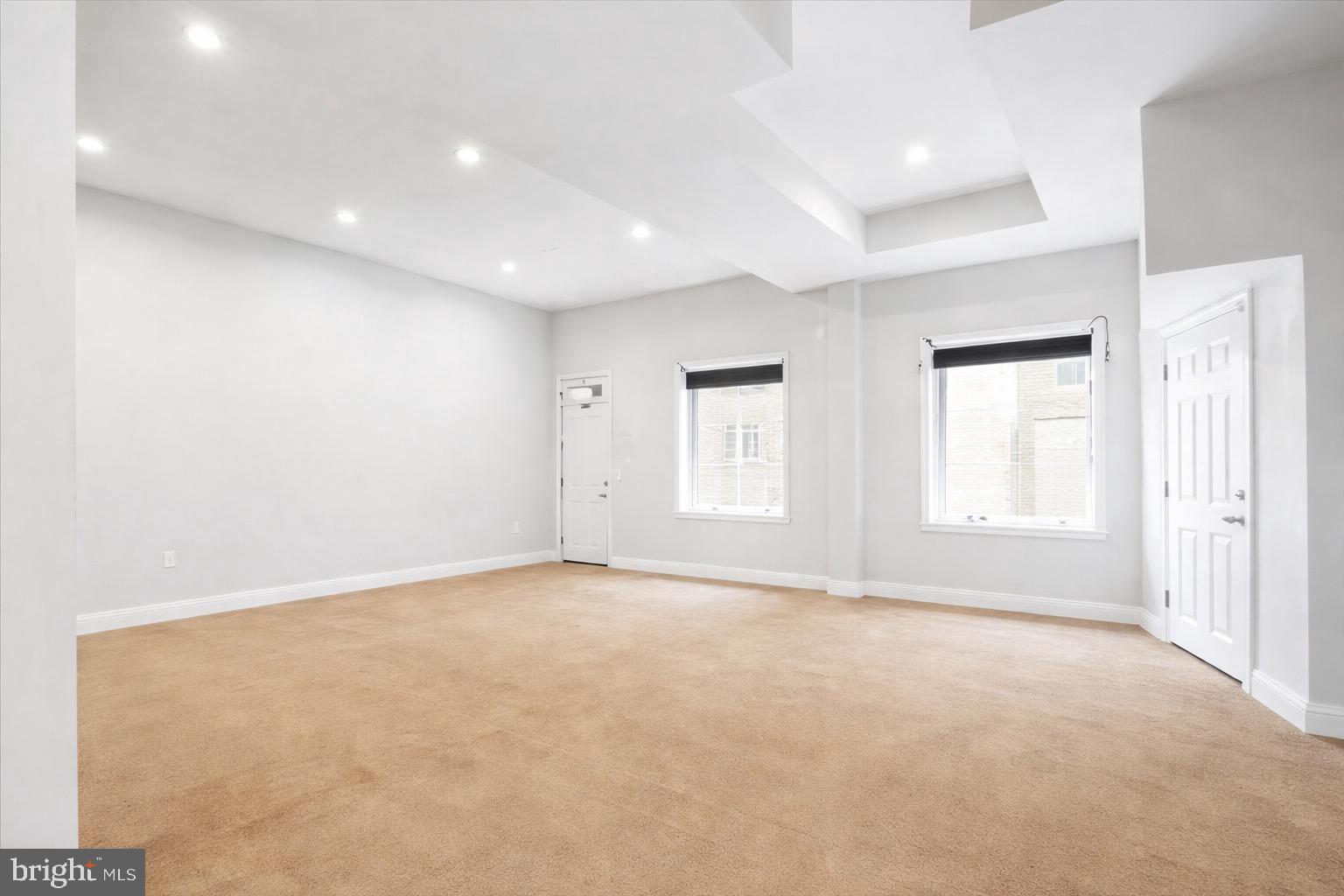 3701 E LOMBARD STREET