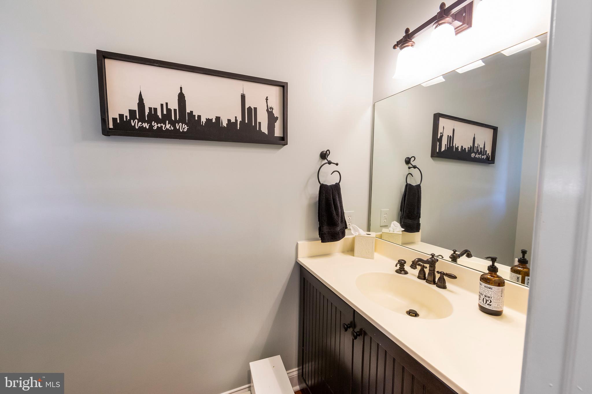 CHANTILLY FARM - Residential